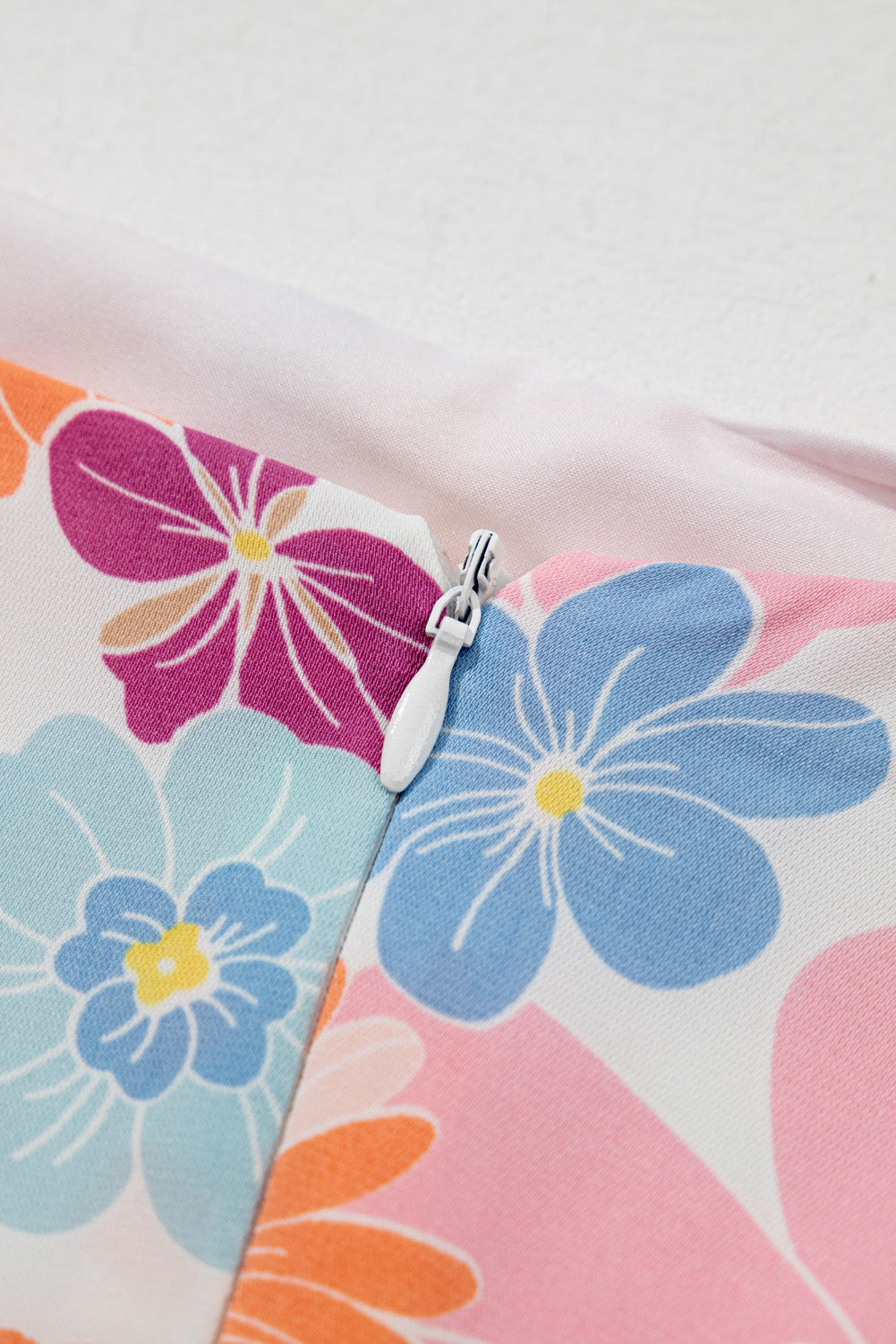 Robe babydoll fleurie à manches bouffantes et col carré