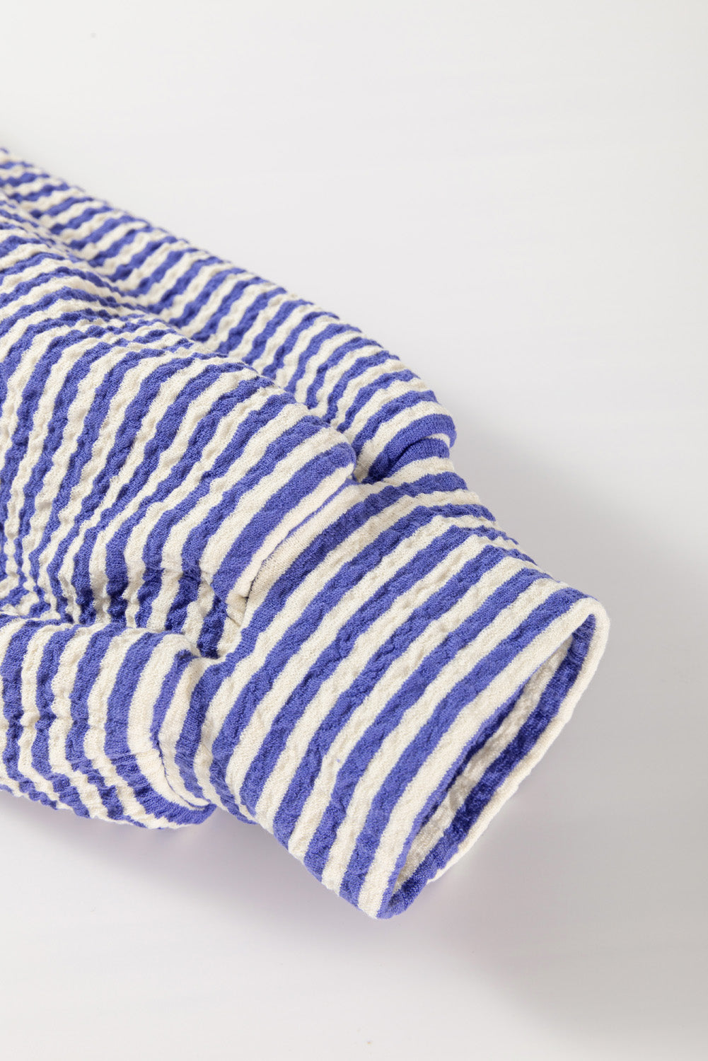 Haut Grande Taille a Rayures Colorblock Patchwork a Manches Bouffantes et Fentes