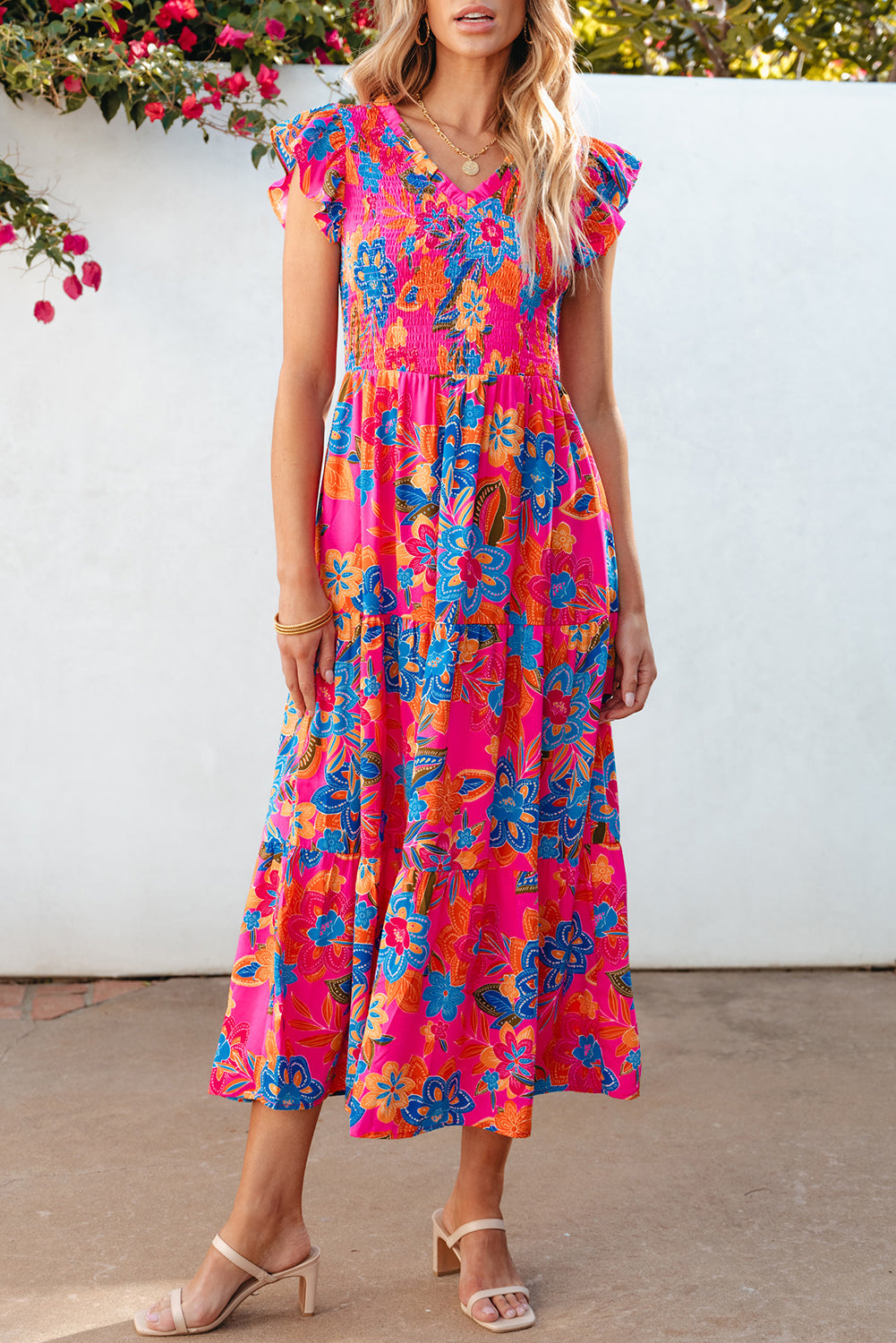 Robe longue bohème florale à volants et col en V