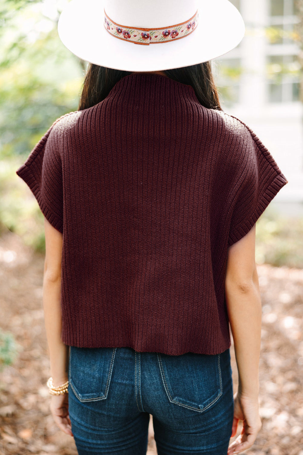 Pull a manches courtes en tricot côtelé avec poche plaquée