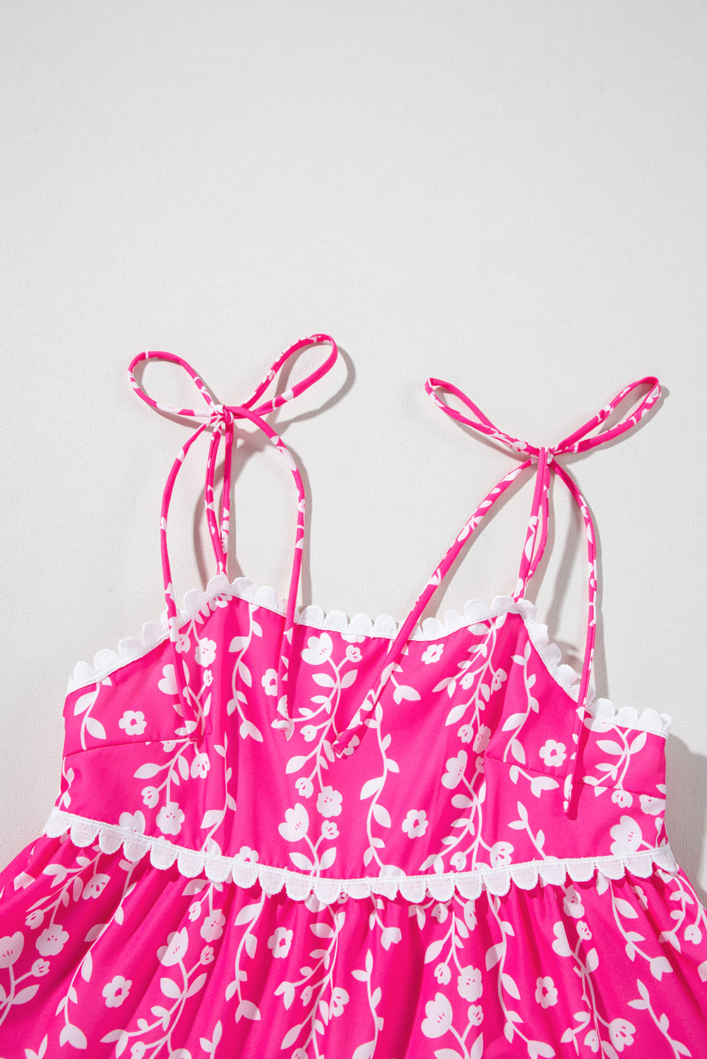 Mini-robe sans manches à imprimé floral et patchs Ric Rac