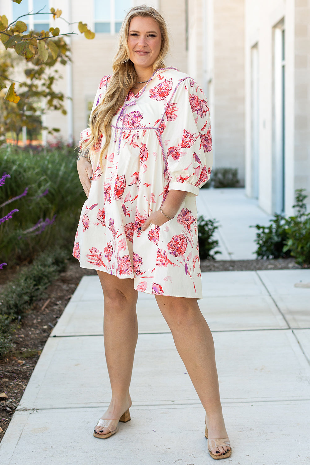 Mini-robe droite a lacets et imprimé floral, col en V, manches ballon, grande taille