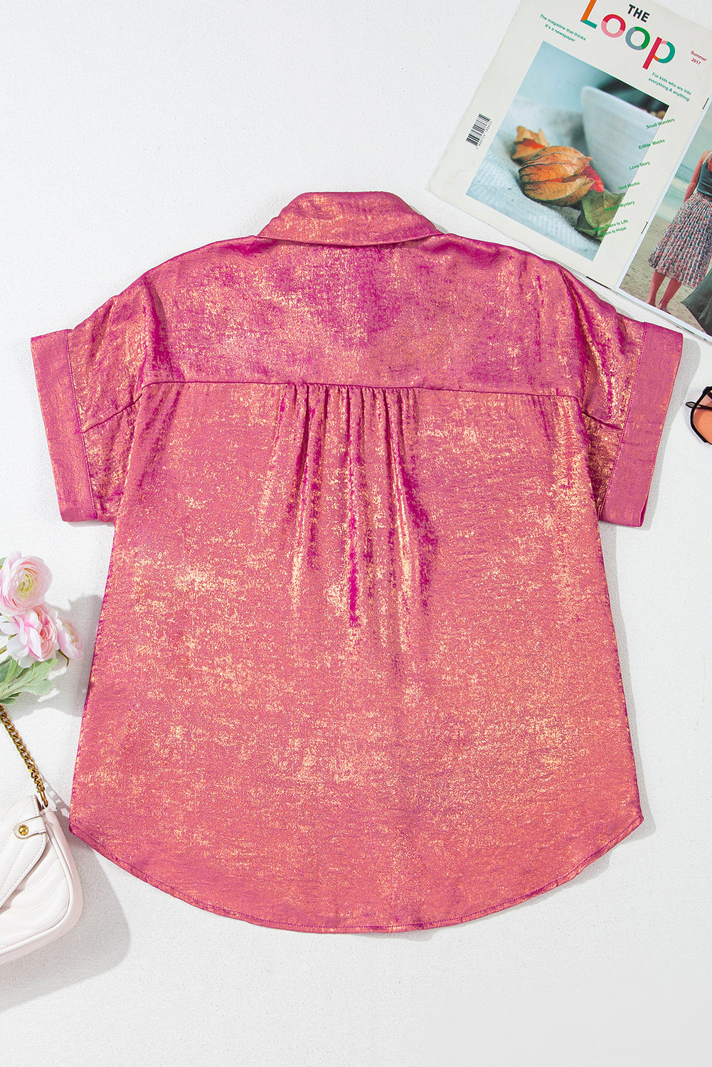 Chemise décontractée boutonnée à manches courtes et à reflets métalliques