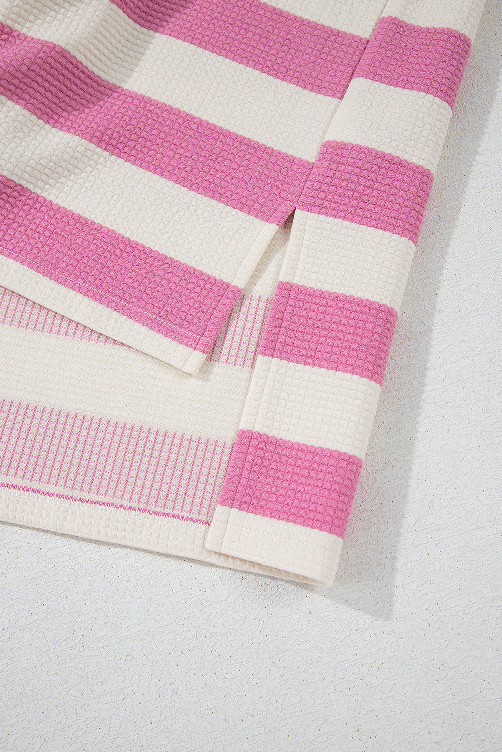 Haut ample ample texturé a manches courtes et patchwork