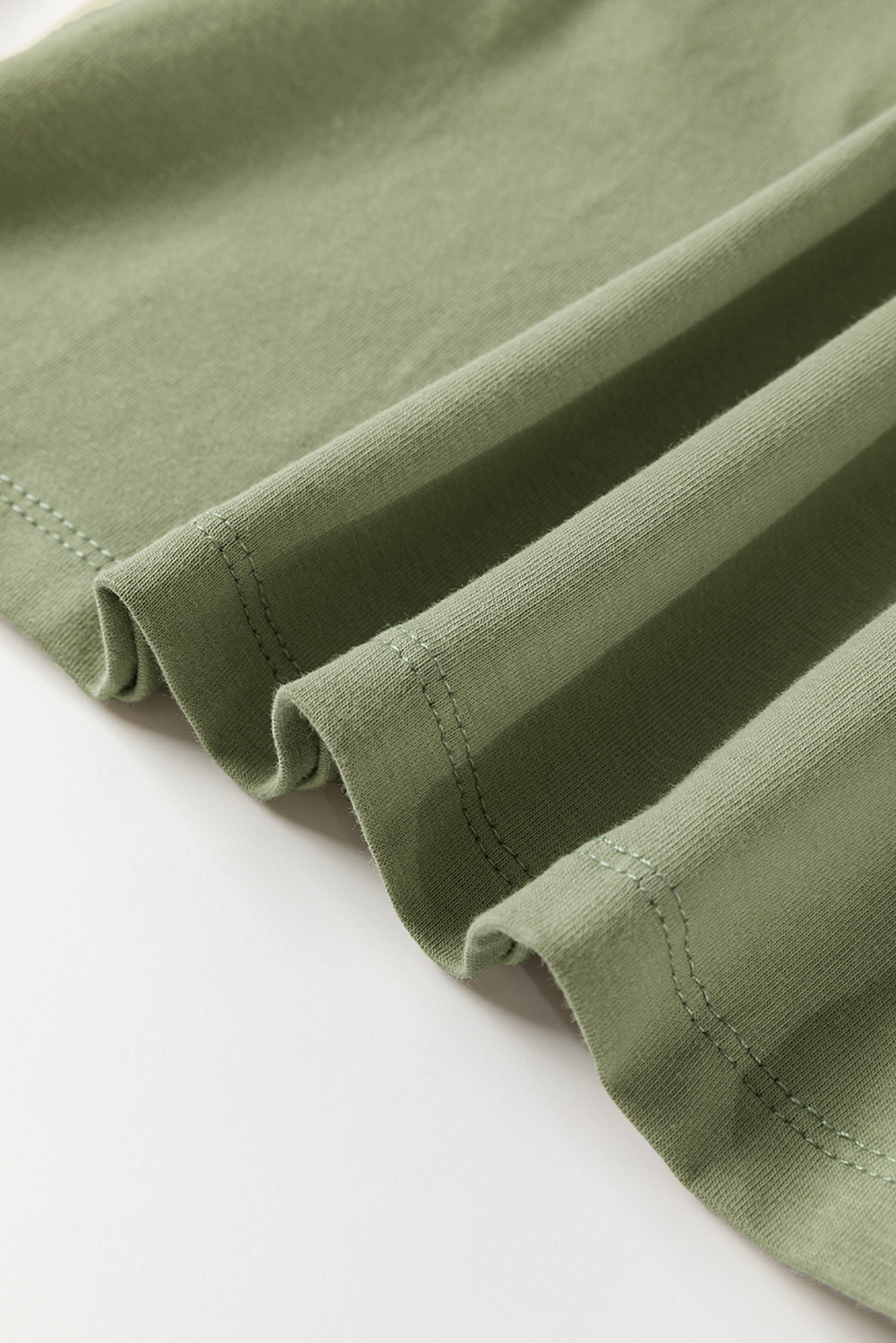 Haut ajusté a manches longues et col en V avec boutons