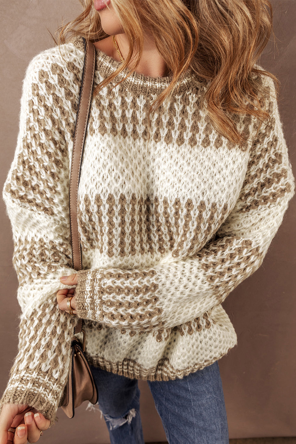 Pull ample a col rond et épaules tombantes