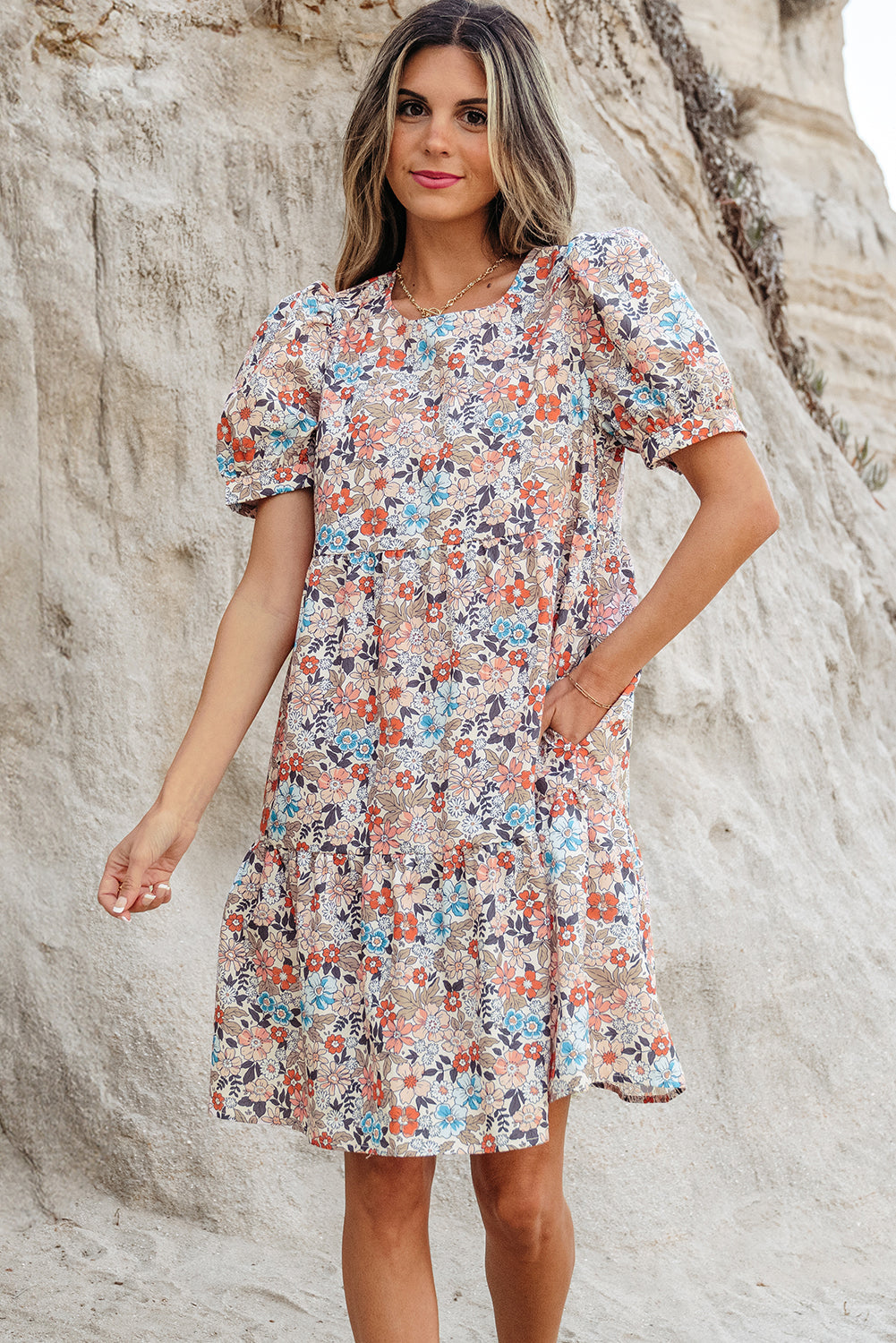 Mini-robe bohème à manches courtes bouffantes et imprimé floral