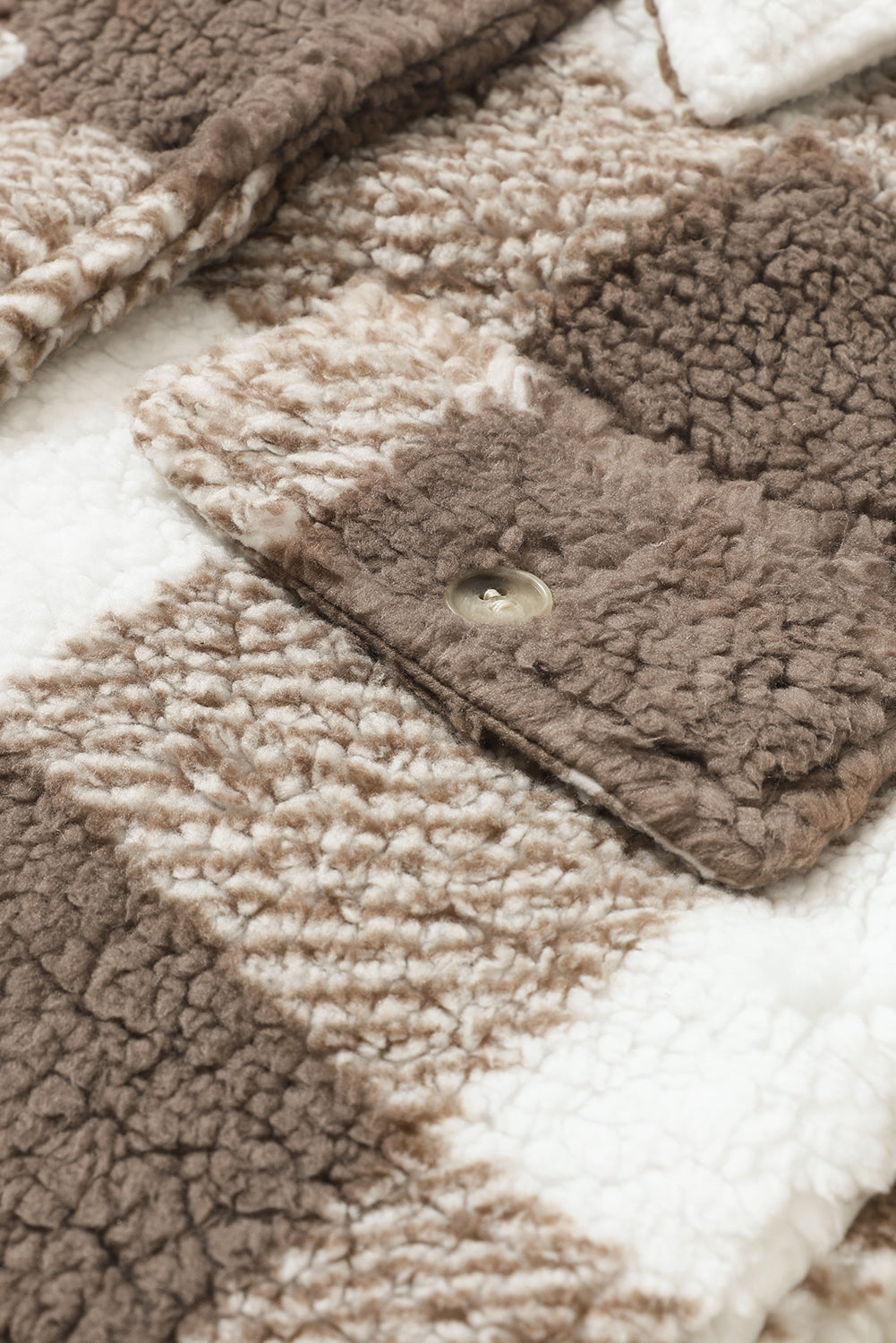 Veste sherpa à carreaux avec poche à rabat boutonné