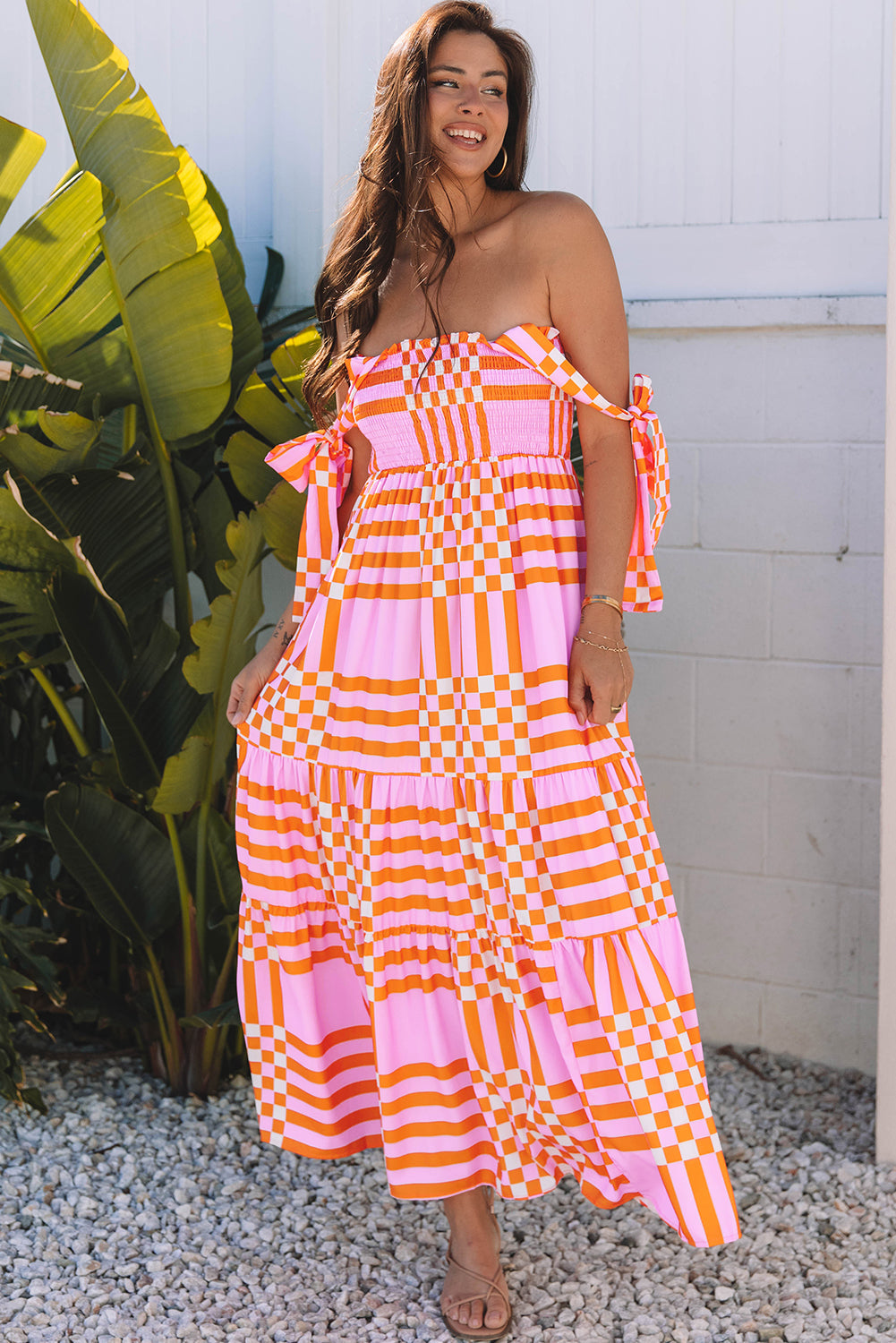 Robe longue smockée à bretelles nouées et vichy style bohème