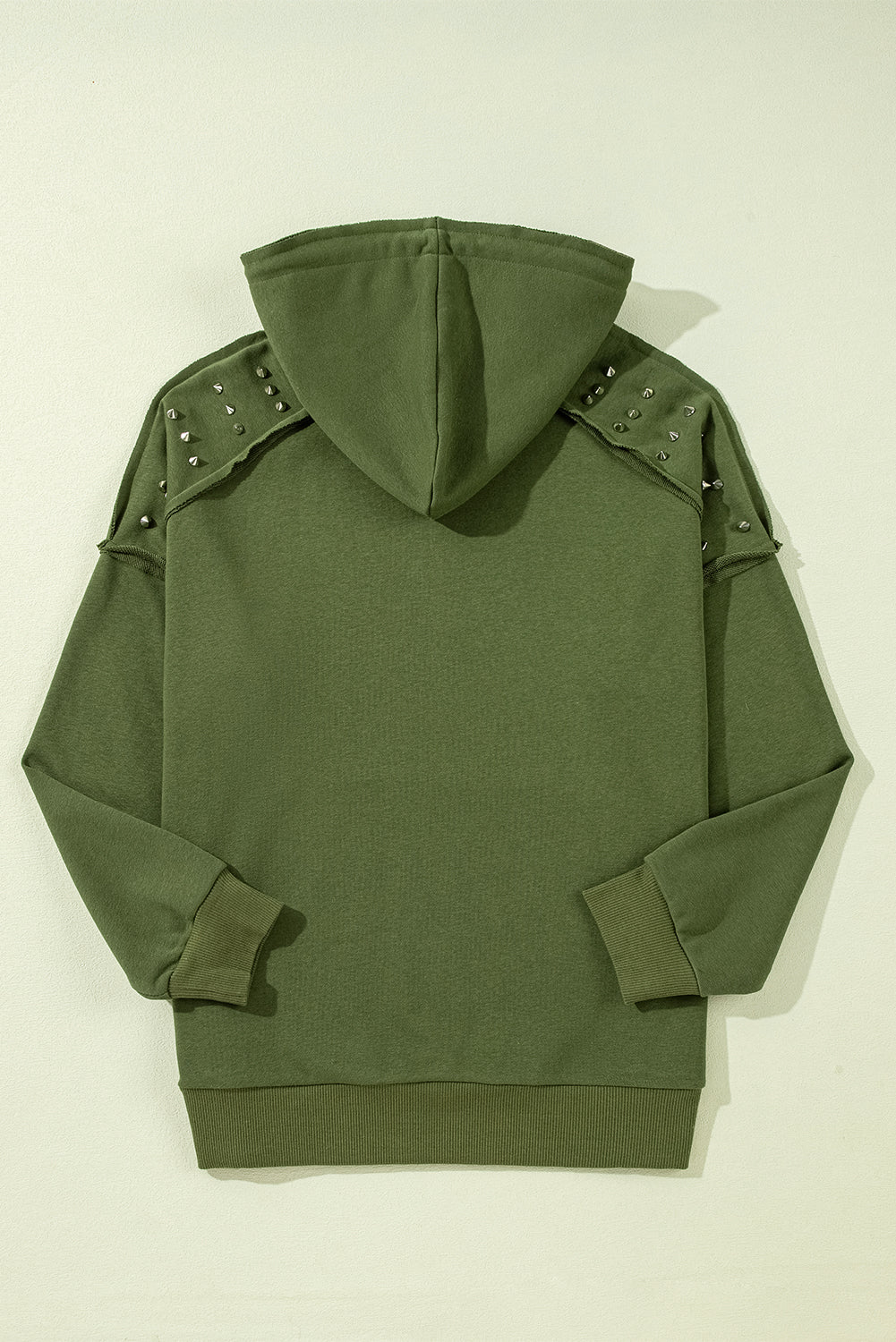 Sweat à capuche à manches raglan et rivets de couleur unie avec poche