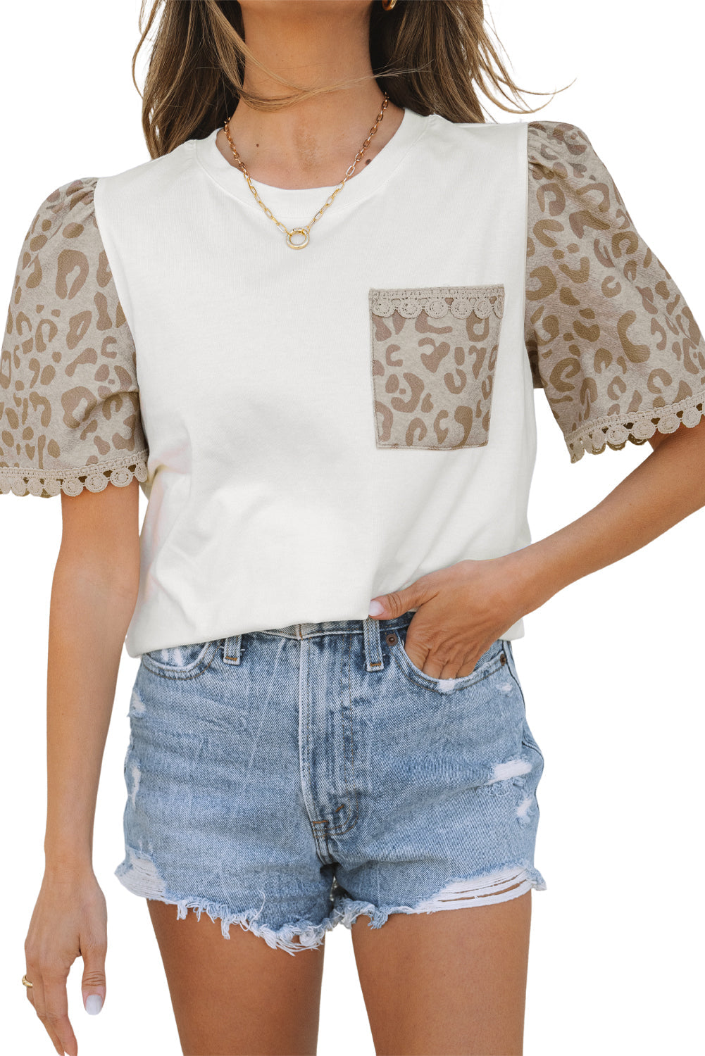 T-shirt à manches bouffantes et bordure en dentelle au crochet motif léopard