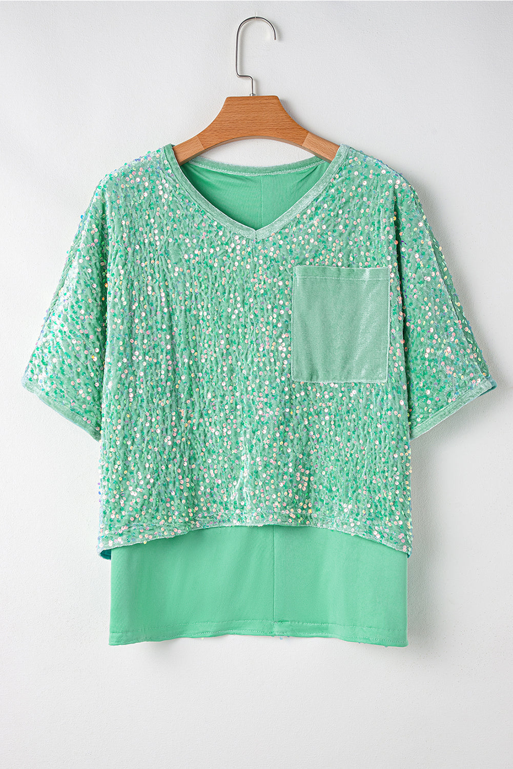 Blouse en velours a manches chauve-souris et paillettes