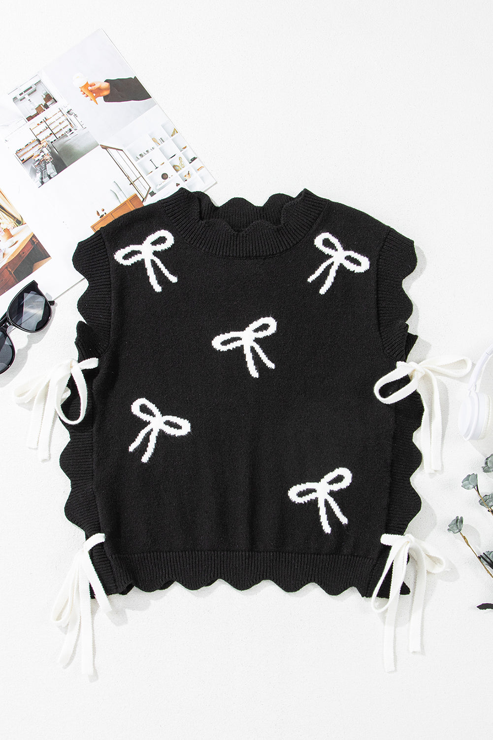 T-shirt à imprimé nœud et ourlet festonné