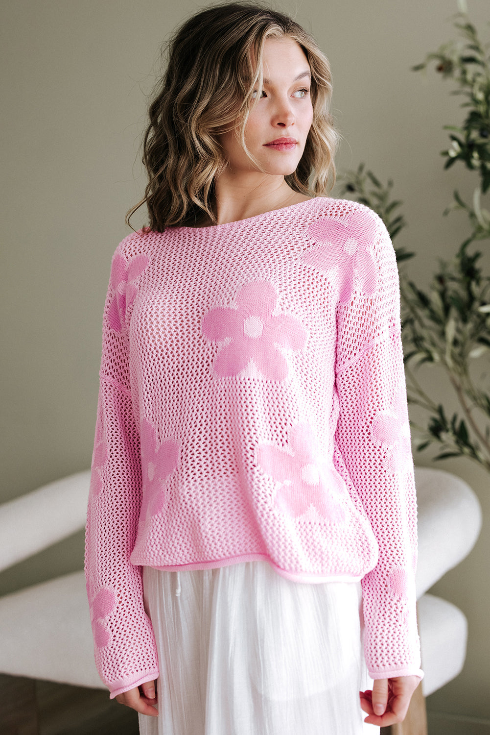 Pull à épaules tombantes en tricot creux à grandes fleurs