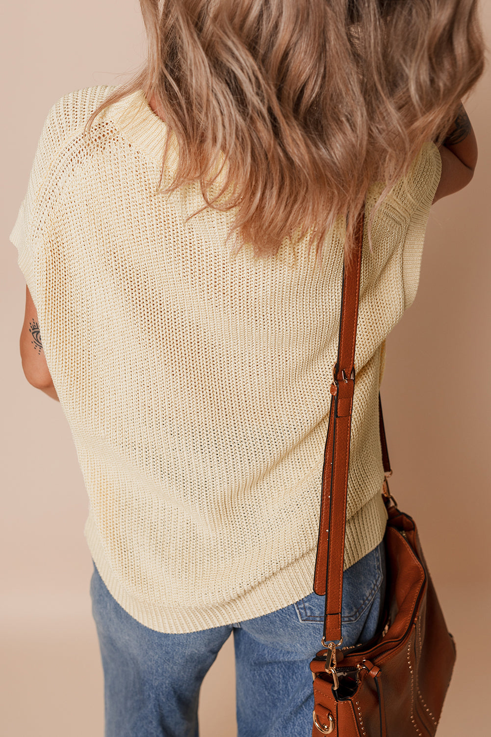 T-shirt en tricot à manches courtes et col rond, couleur unie, avec ailes de chauve-souris