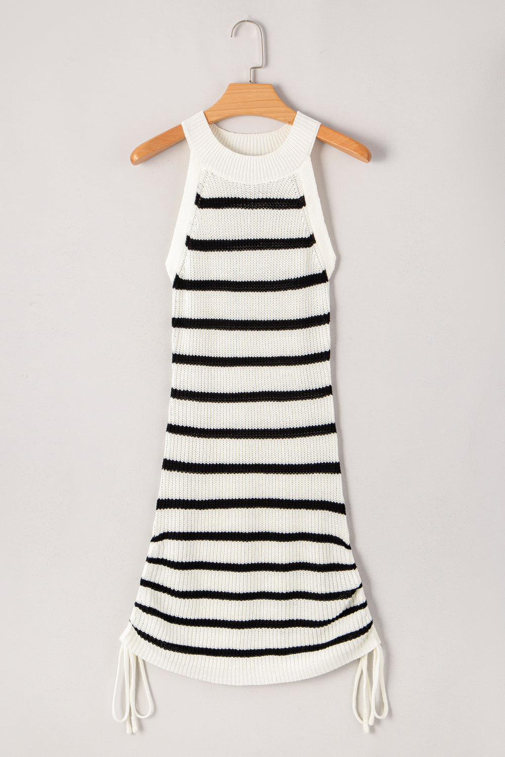 Robe sans manches en tricot avec cordon de serrage