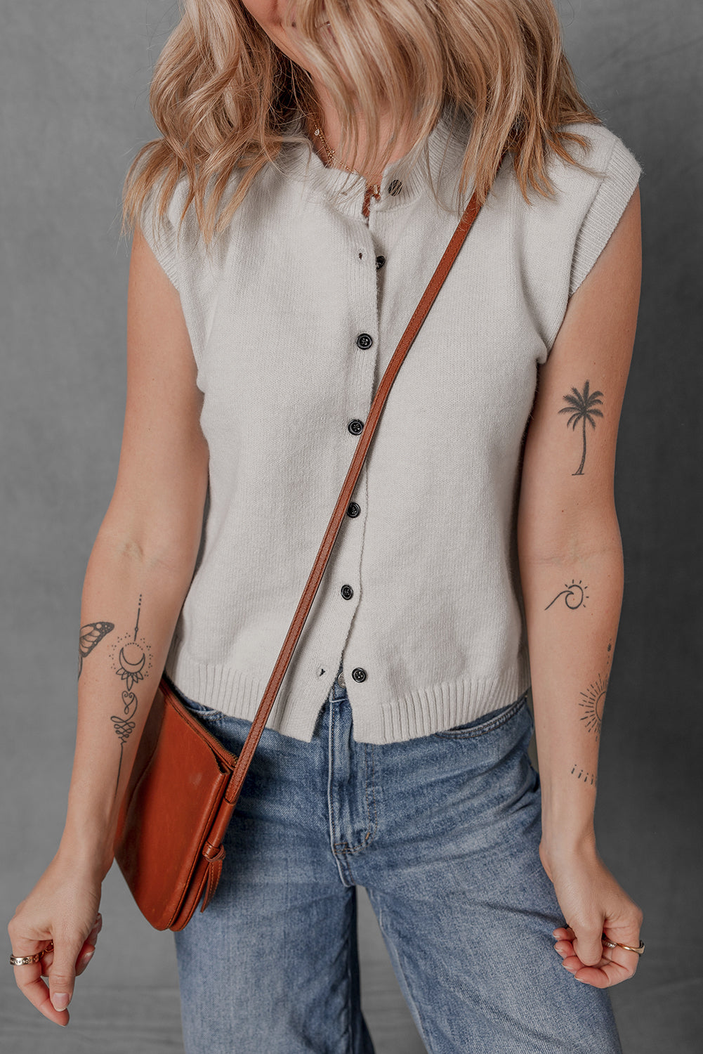 Gilet pull boutonné a col rond