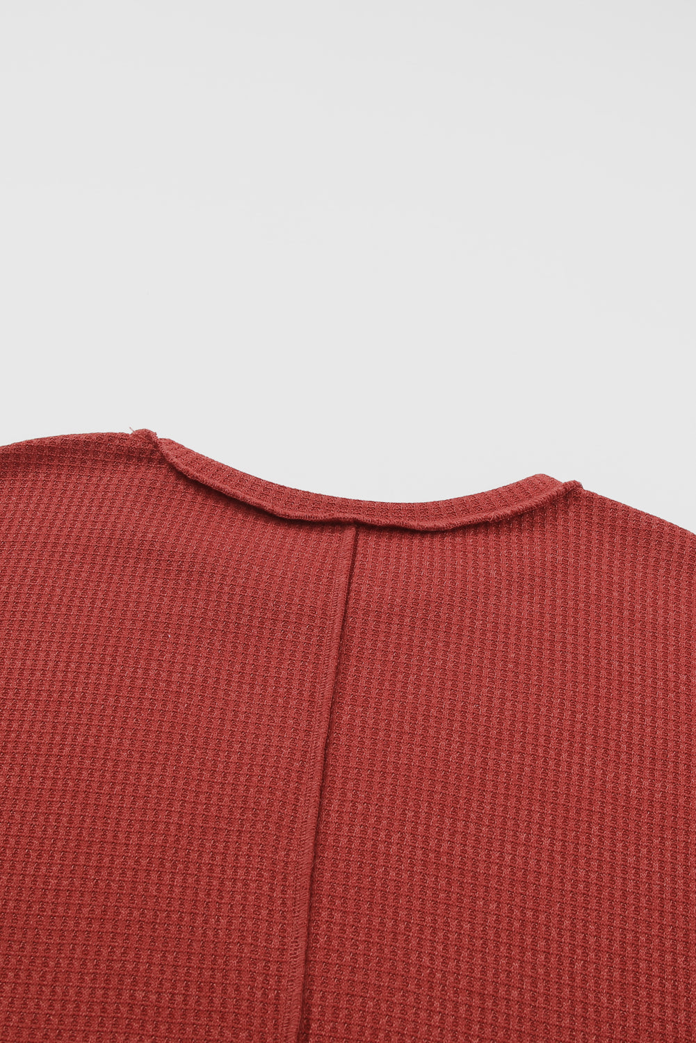 Haut en tricot gaufré avec coutures apparentes de grande taille