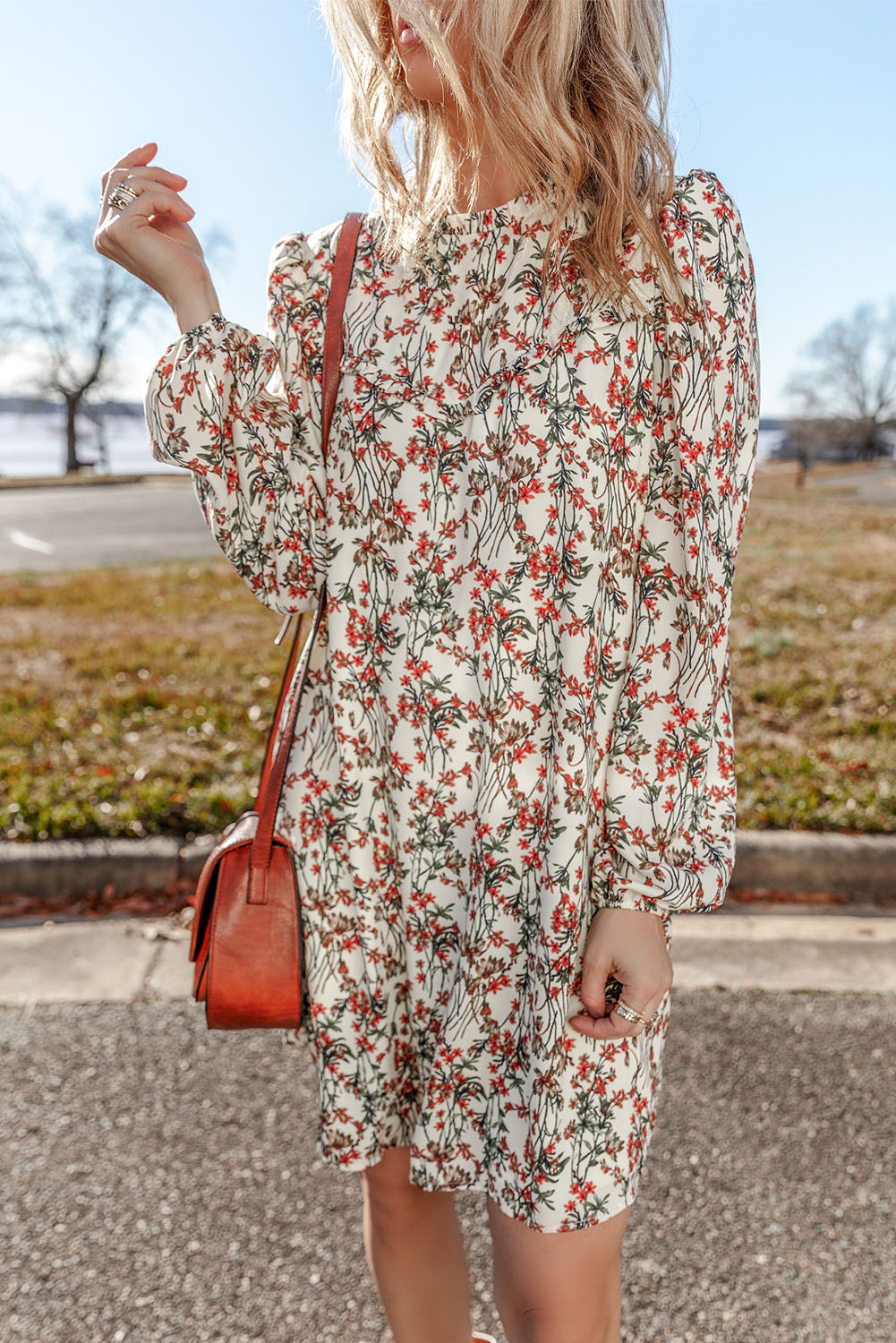Mini-robe a manches longues et imprimé floral