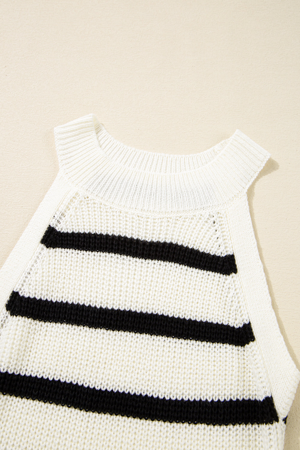 Robe sans manches en tricot avec cordon de serrage