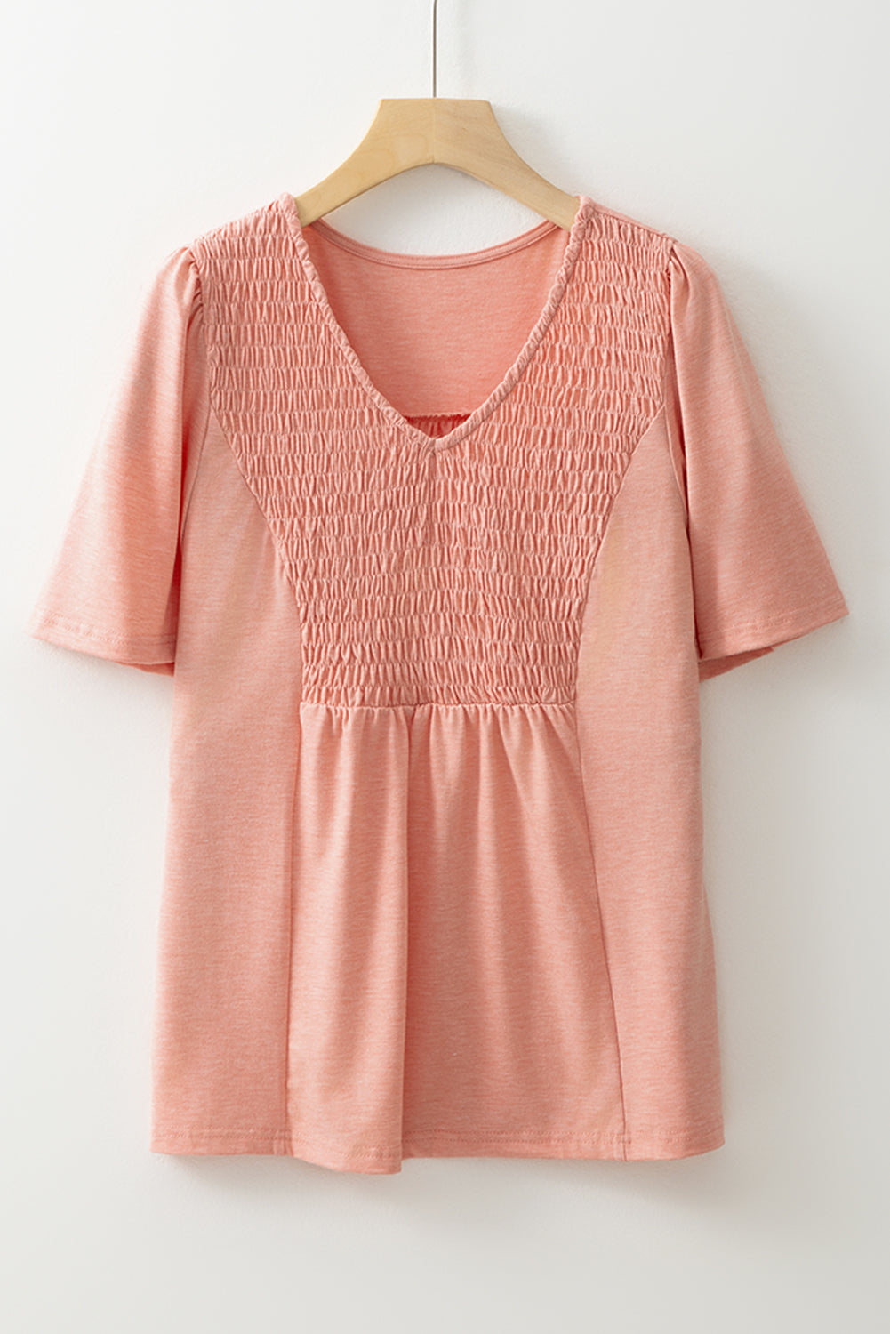 Haut babydoll plissé à manches courtes et col en V avec smocks sur le devant
