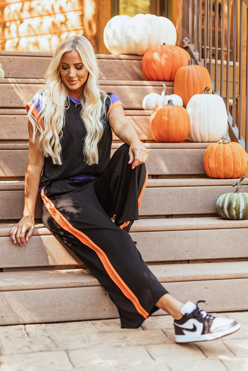 Tenue deux pièces décontractée avec blocs de couleurs