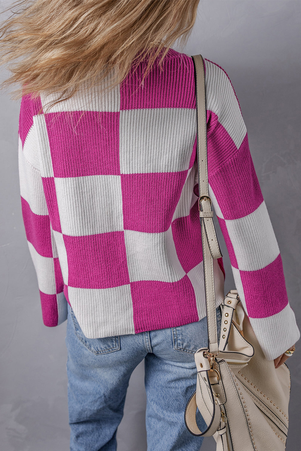 Pull ample a carreaux et col rond