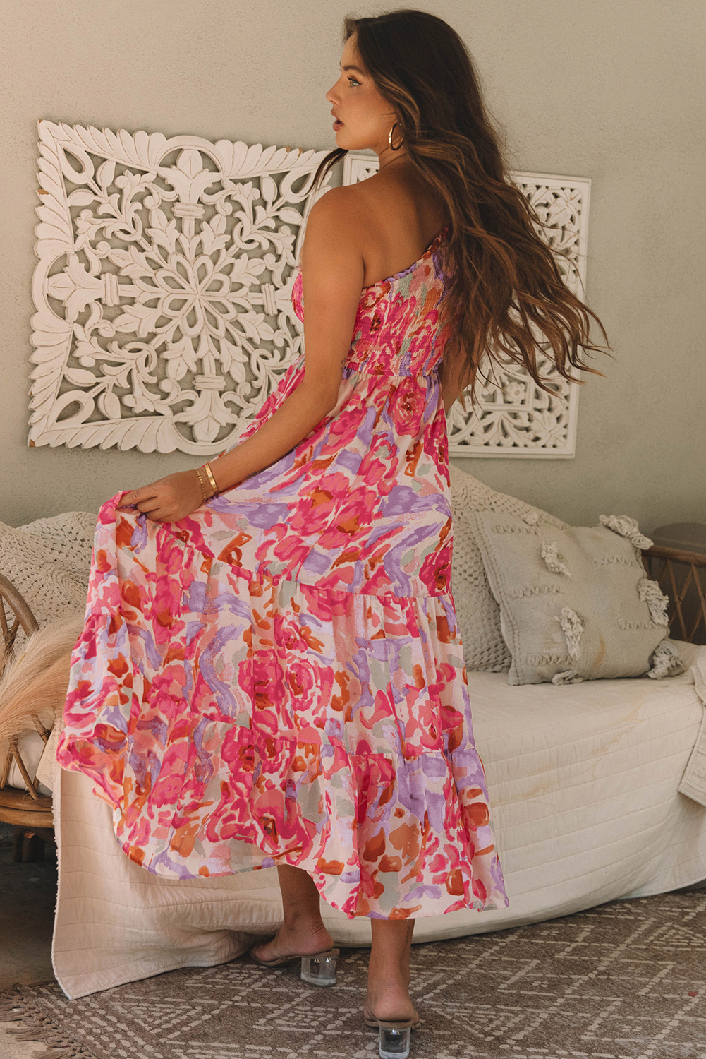 Robe longue asymétrique froncée à imprimé floral abstrait