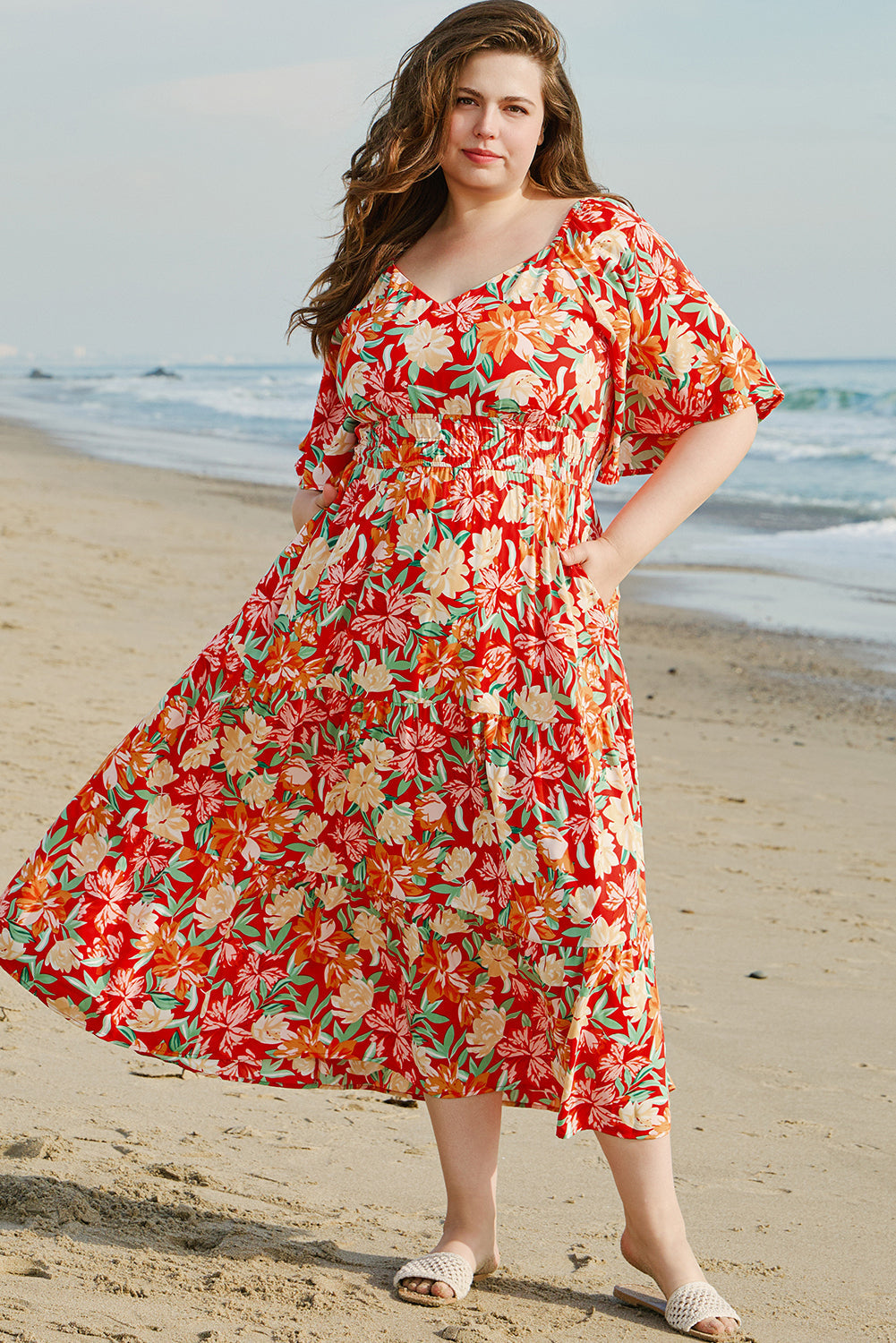 Robe longue grande taille à fleurs, col en V, manches flottantes, taille cintrée