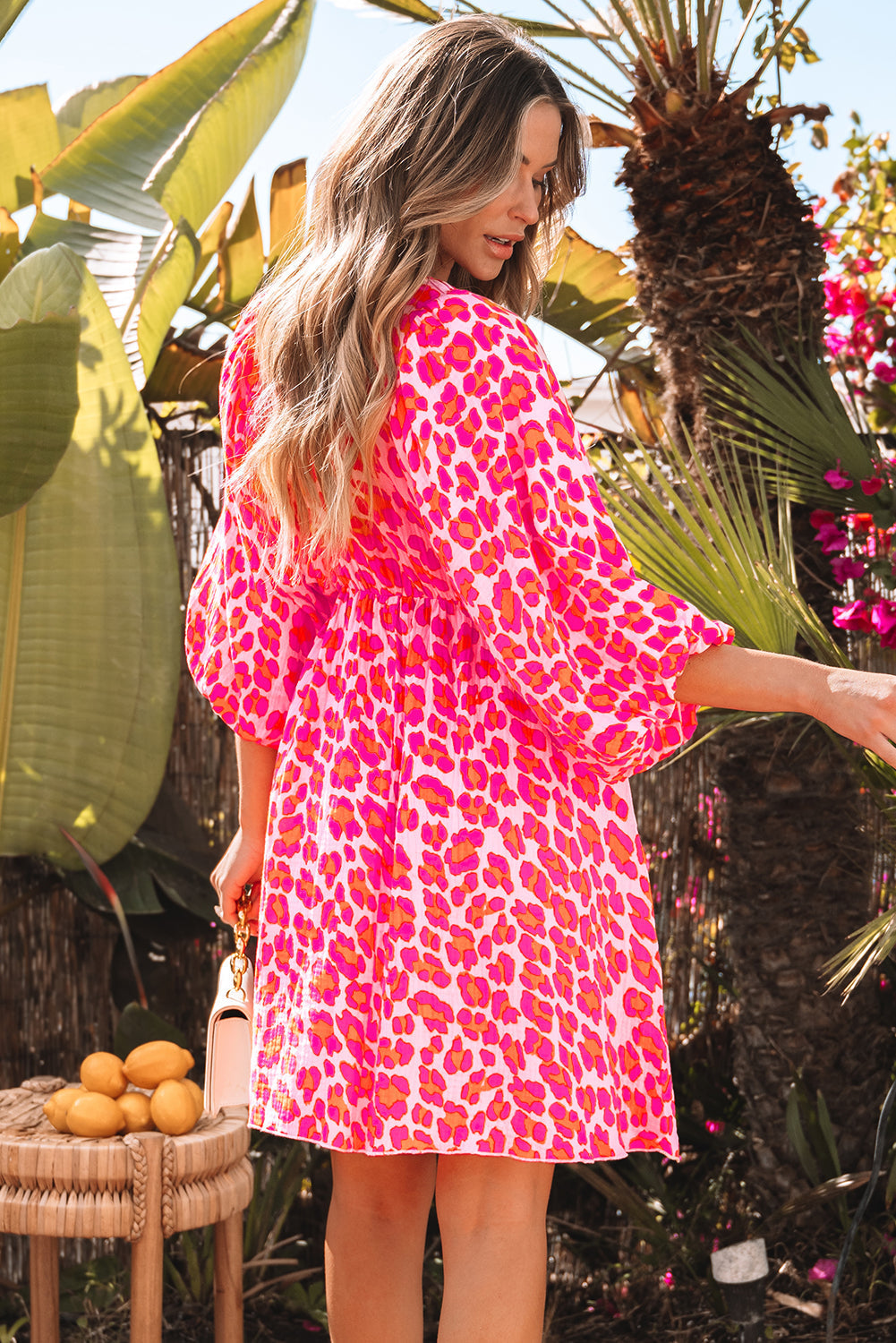 Robe à imprimé léopard, col en V élastique, manches 3/4 bouffantes