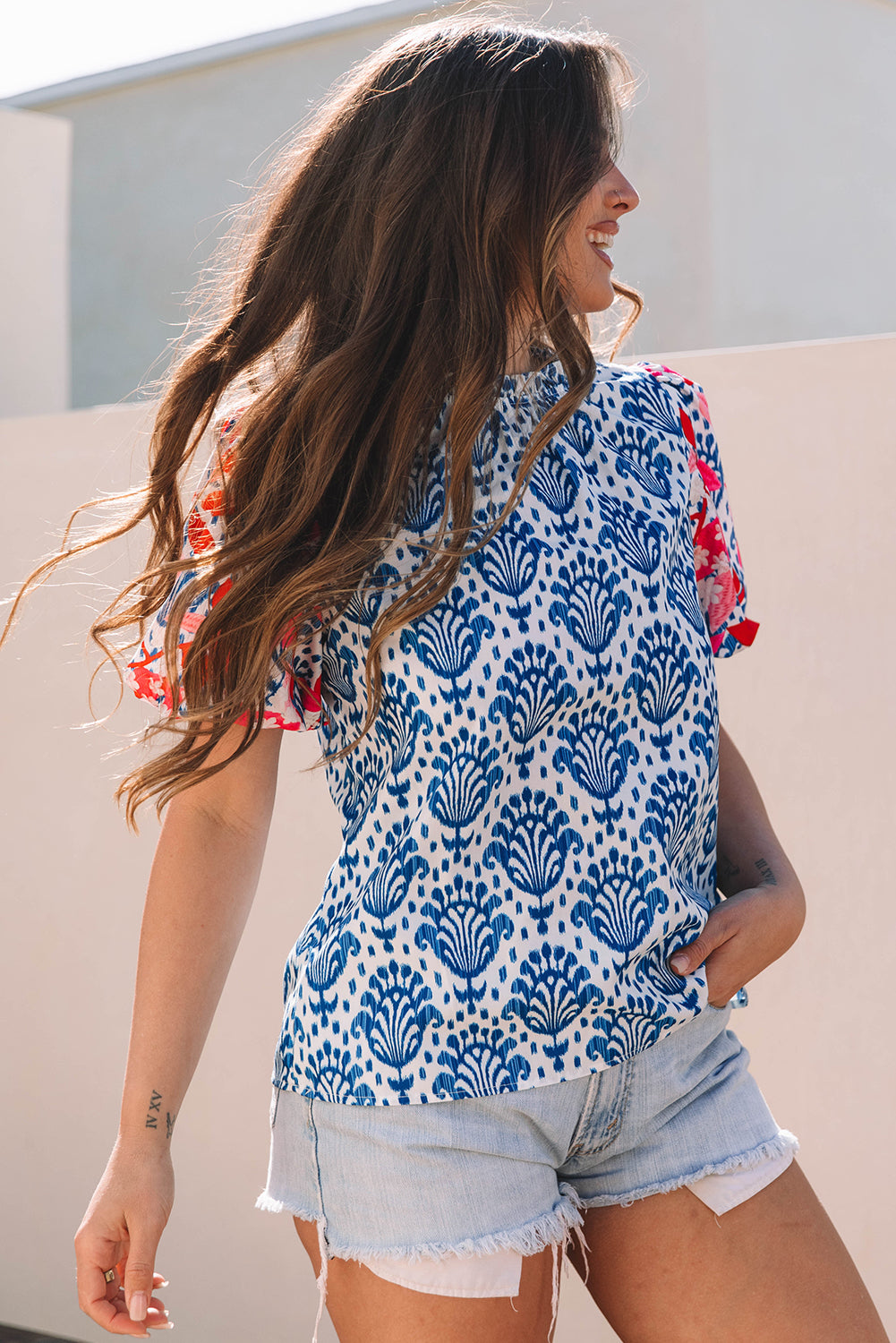 Chemisier à manches bouffantes et col à volants, imprimé floral, style western
