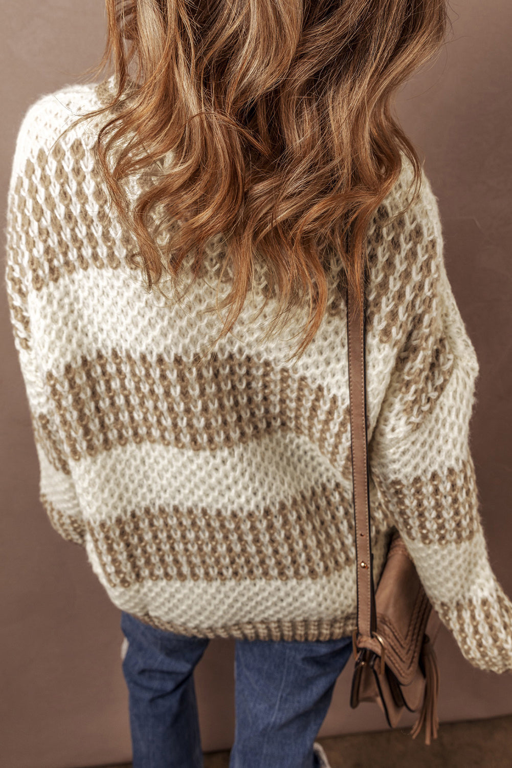 Pull ample a col rond et épaules tombantes