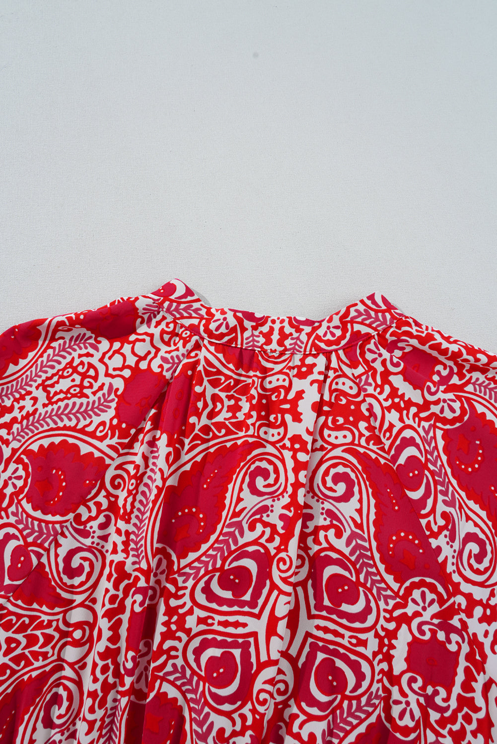 Robe longue taille haute à imprimé cachemire, fente latérale, manches bouffantes