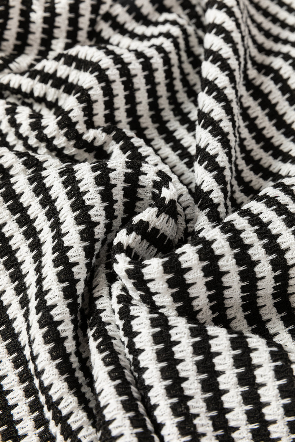 Haut a manches longues et épaules tombantes a col rond