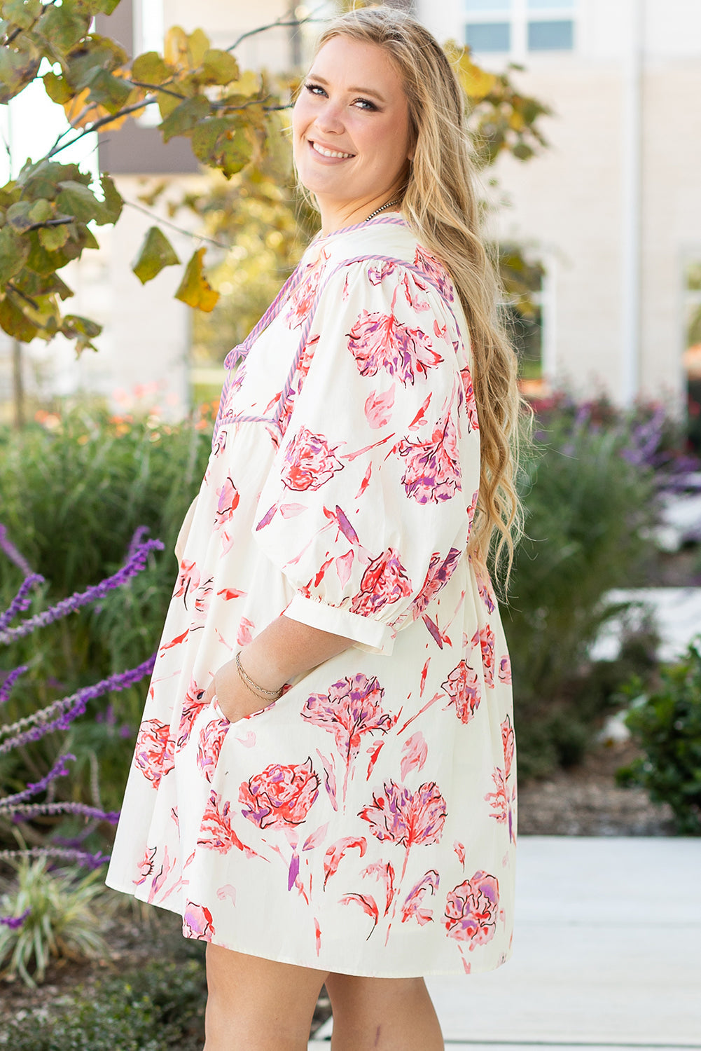Mini-robe droite a lacets et imprimé floral, col en V, manches ballon, grande taille
