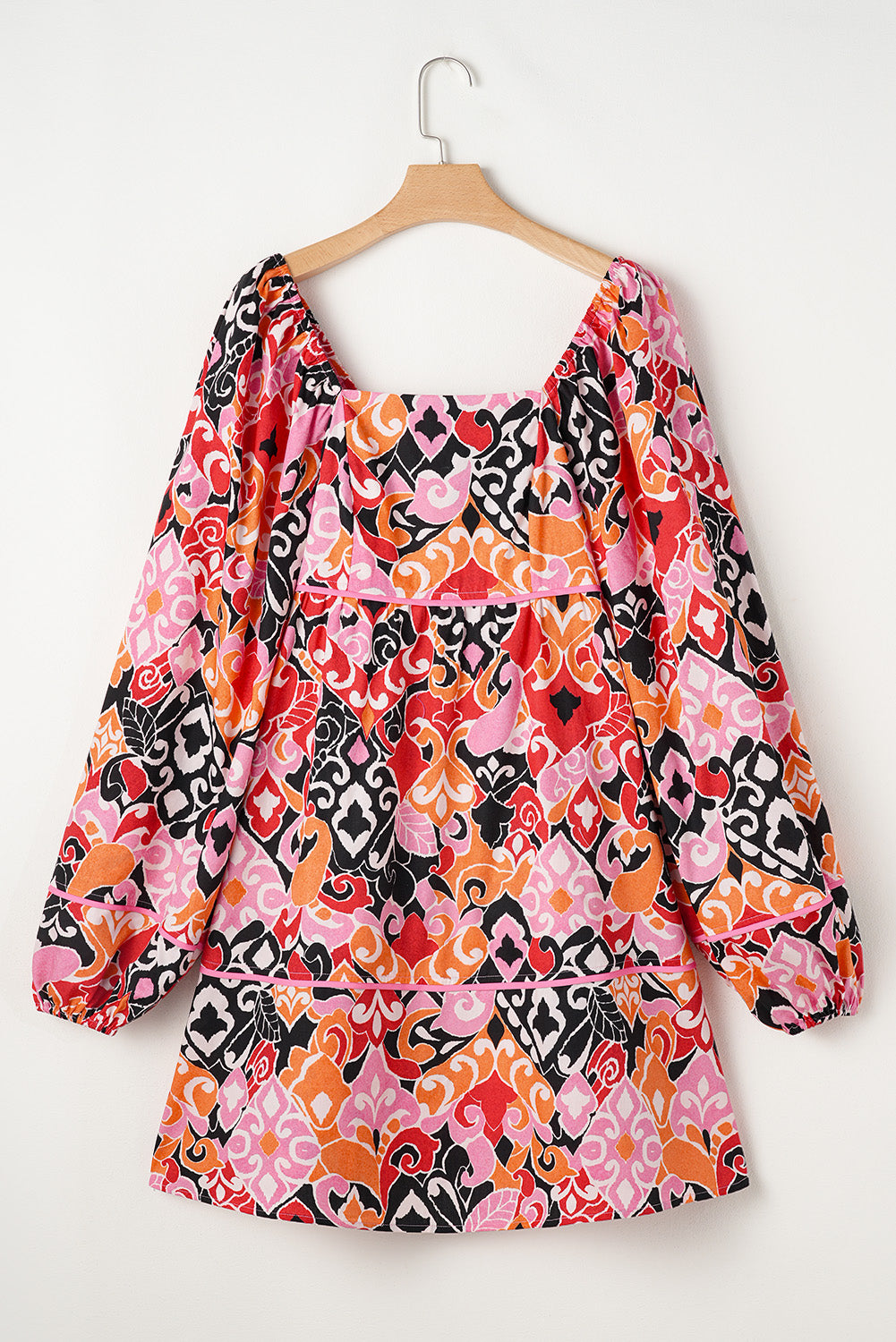 Mini-robe bohème à col carré et manches bouffantes