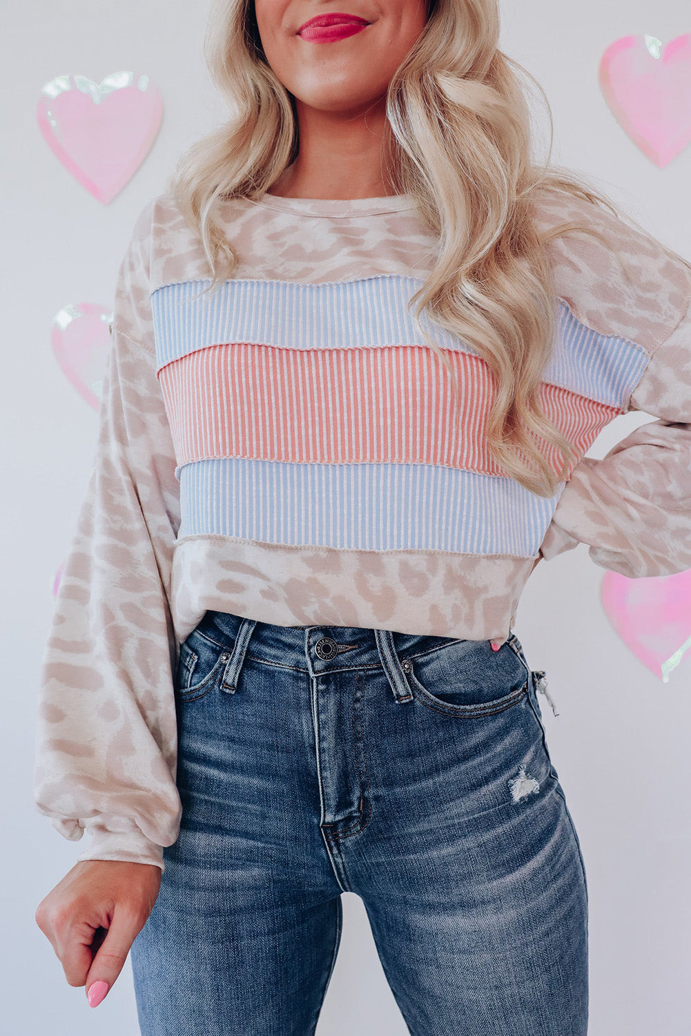 Haut en tricot à manches bouffantes et patchwork à rayures contrastées et imprimé animal