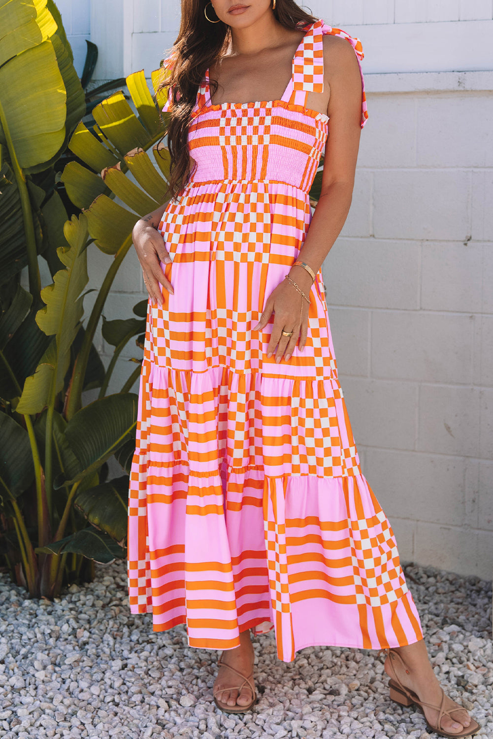 Robe longue smockée à bretelles nouées et vichy style bohème