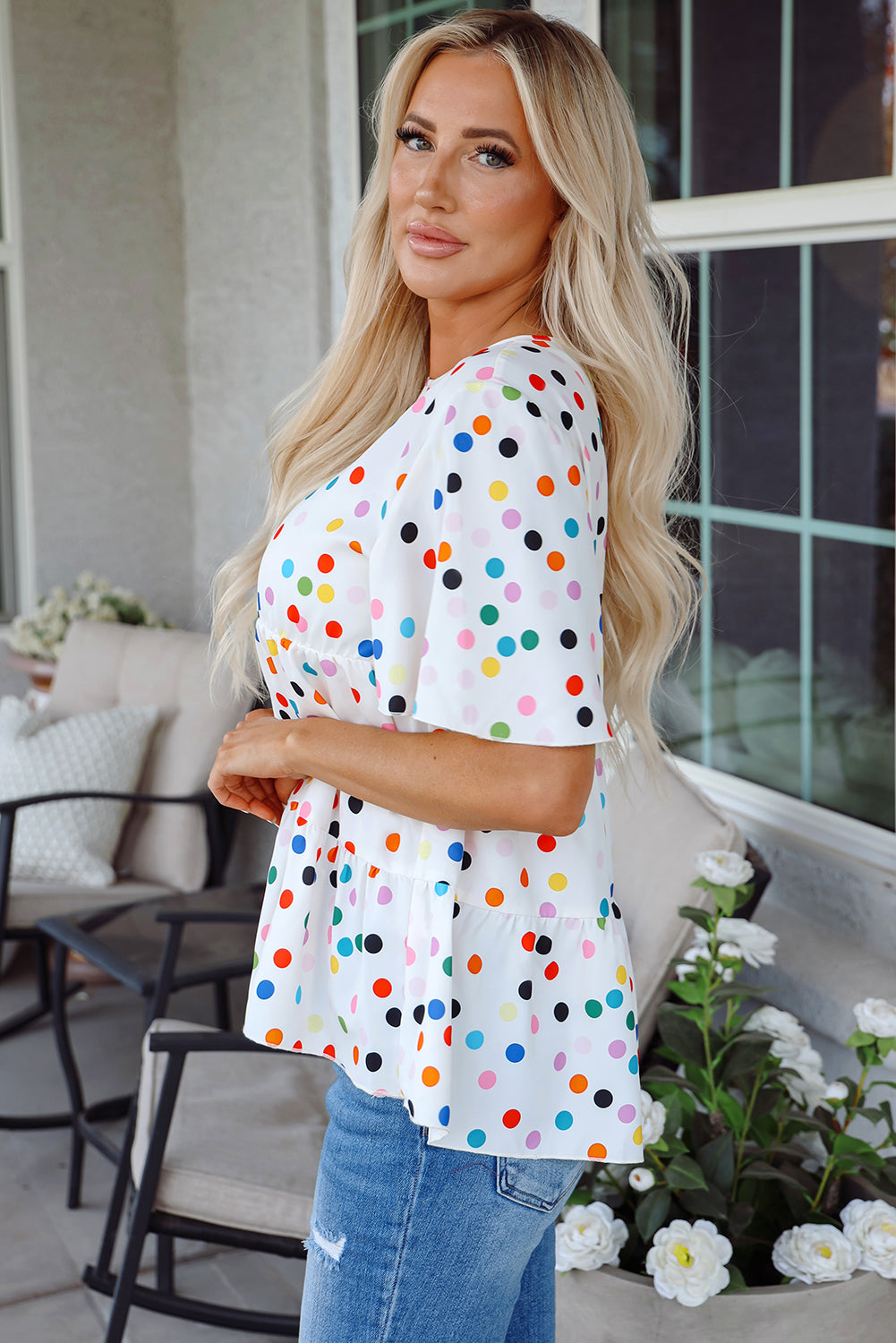 Chemisier babydoll à volants et manches courtes à pois colorés
