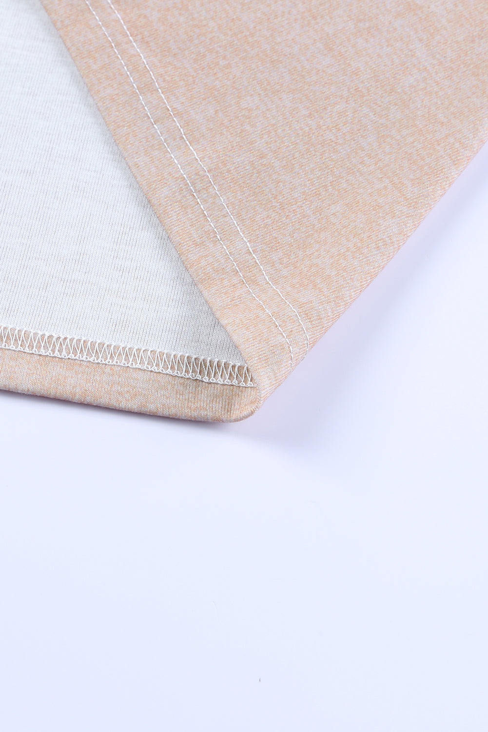 Haut léopard à col en V et blocs de couleurs