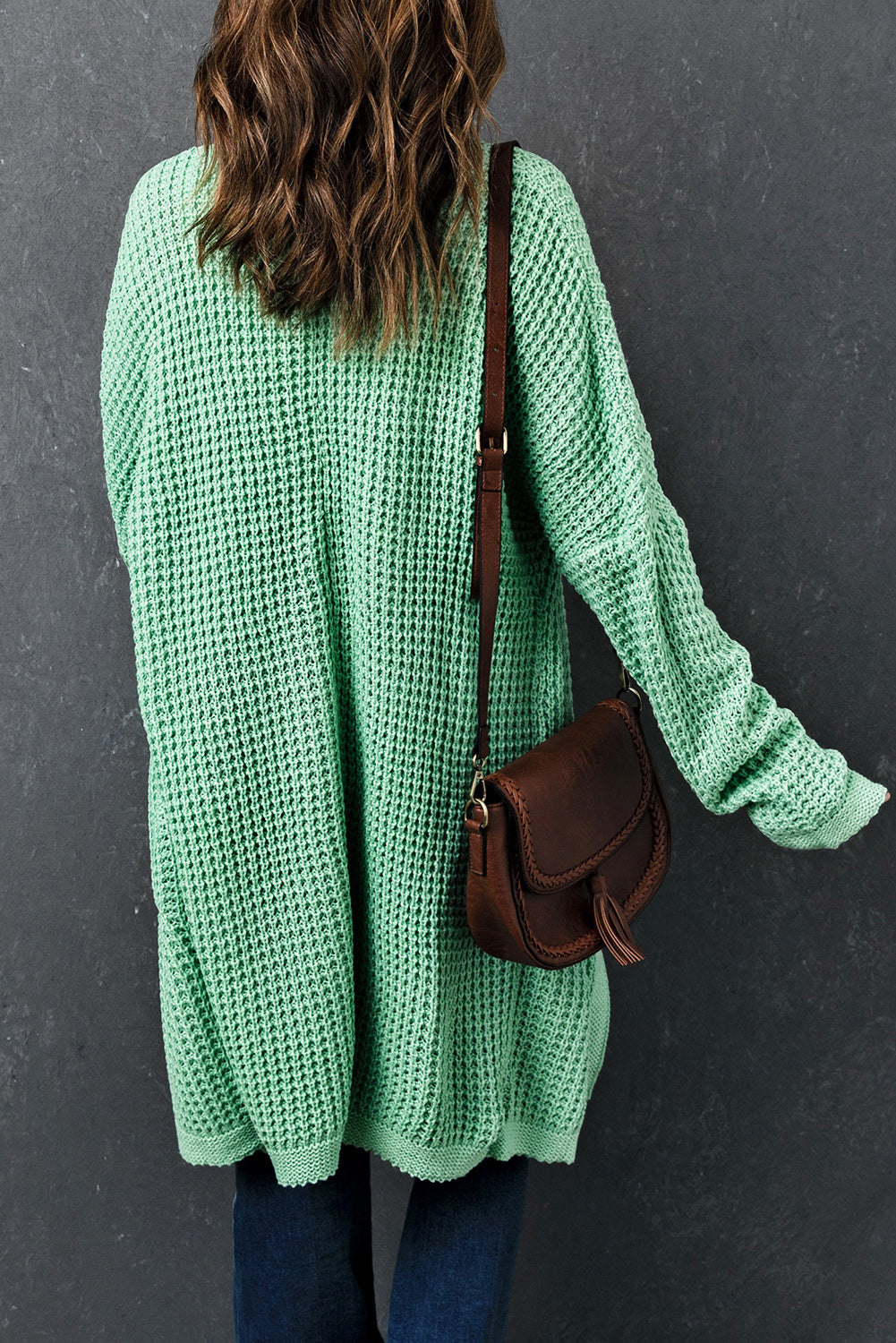 Cardigan tricoté vert longue ligne ouvert sur le devant avec poches