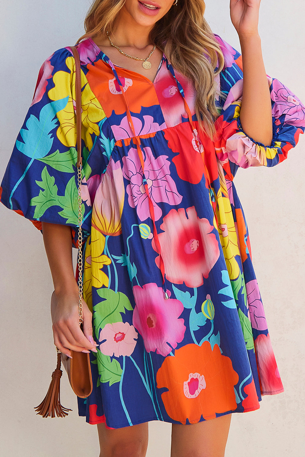 Robe babydoll à imprimé floral et col fendu
