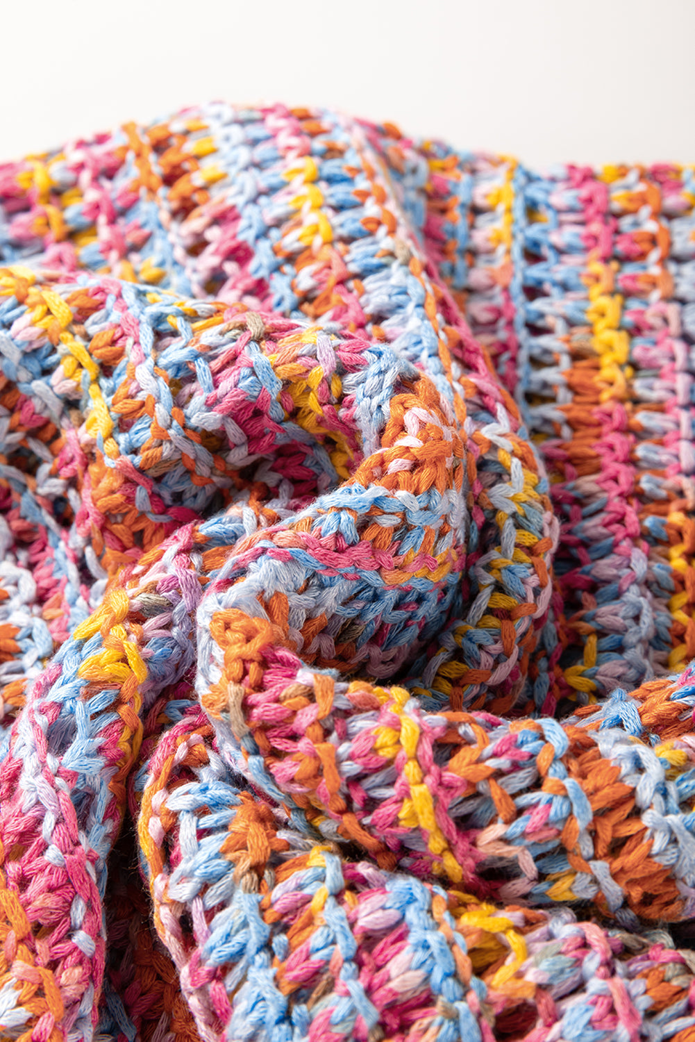 Gilet pull coupe ample au crochet a contraste de couleurs