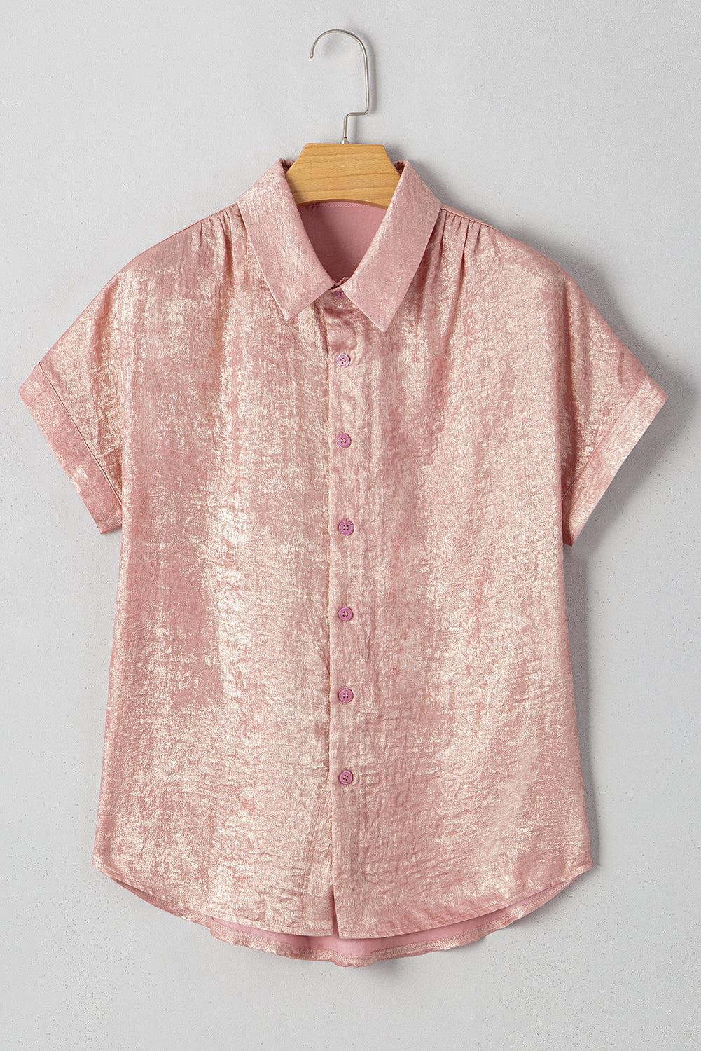 Chemise ample à manches courtes et boutons métalliques