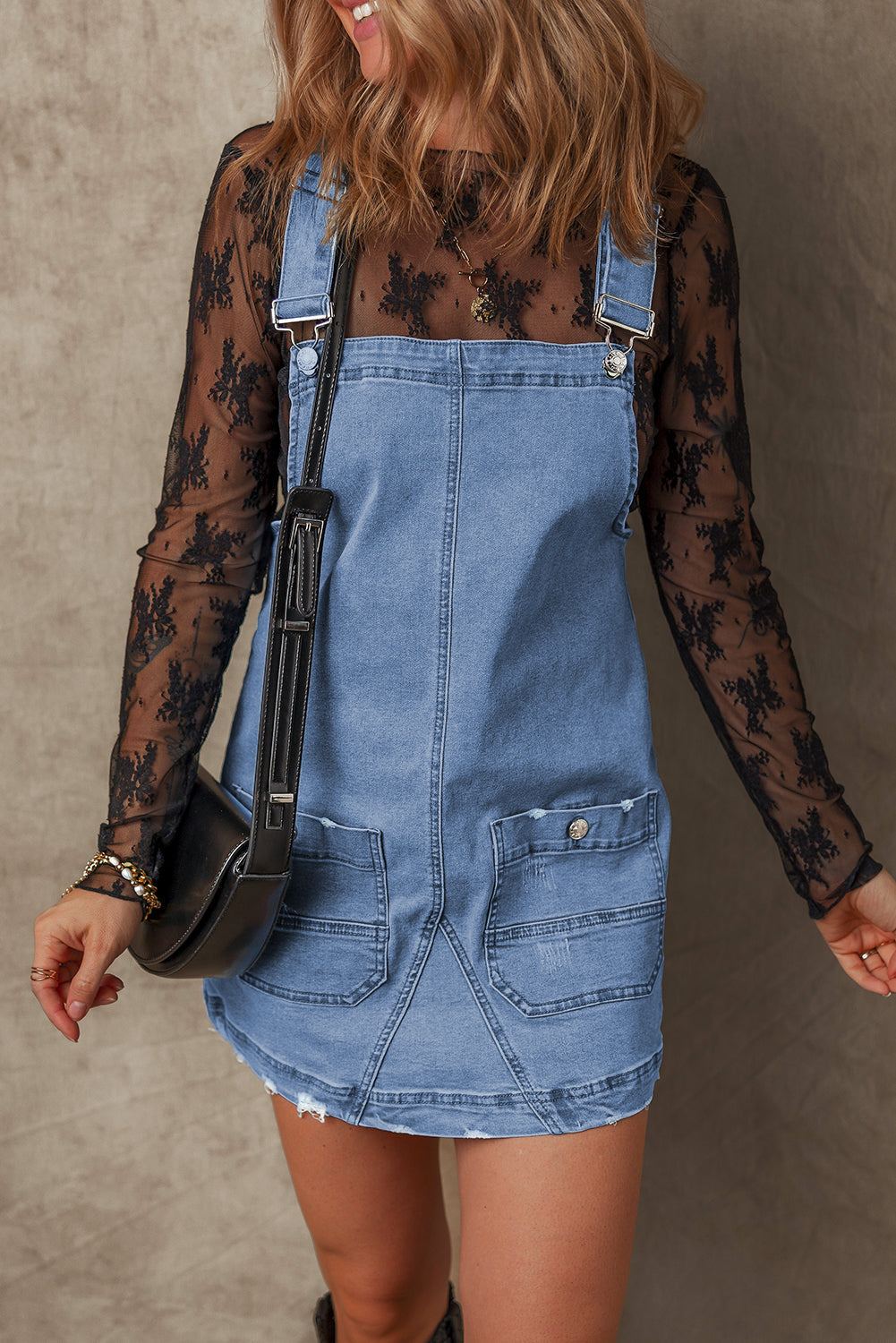Robe salopette en jean avec poches et bretelles réglables