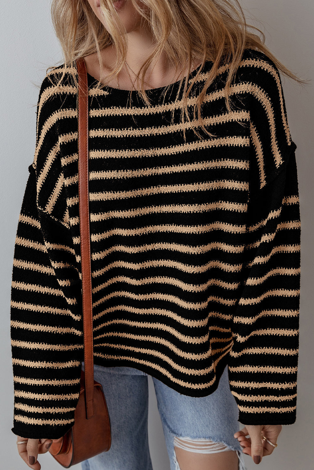 Pull ample a col rond et épaules tombantes