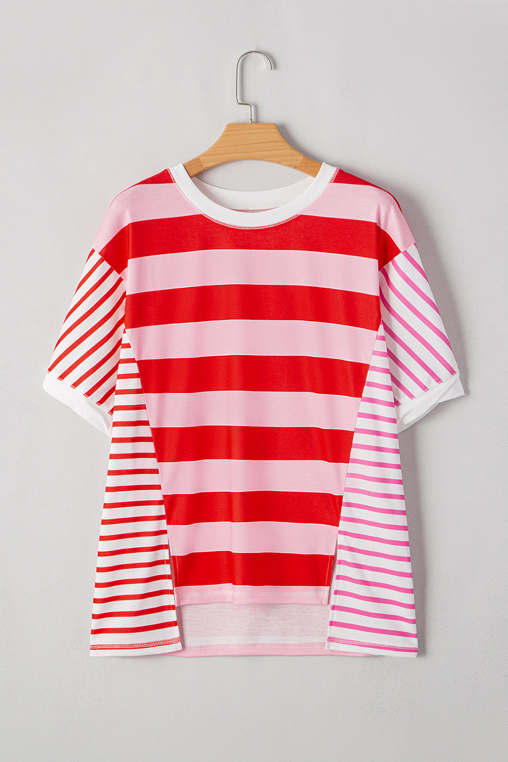 T-shirt ample à col rond et fente latérale