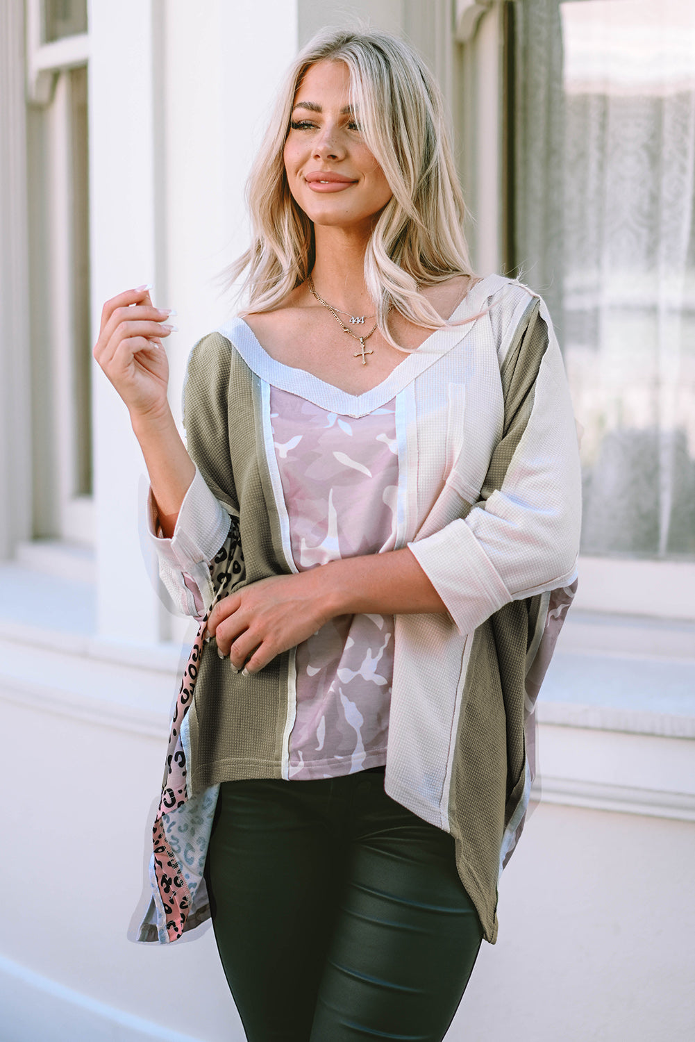 Haut oversize patchwork à coutures apparentes