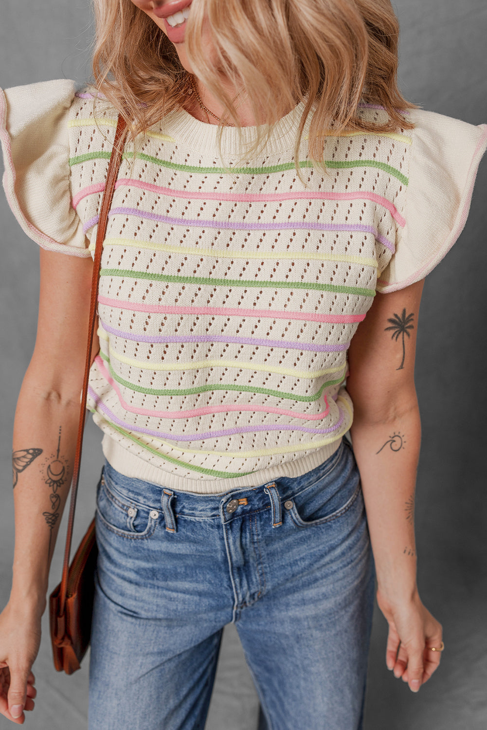 T-shirt pull à manches volantées en tricot à œillets rayé coloré