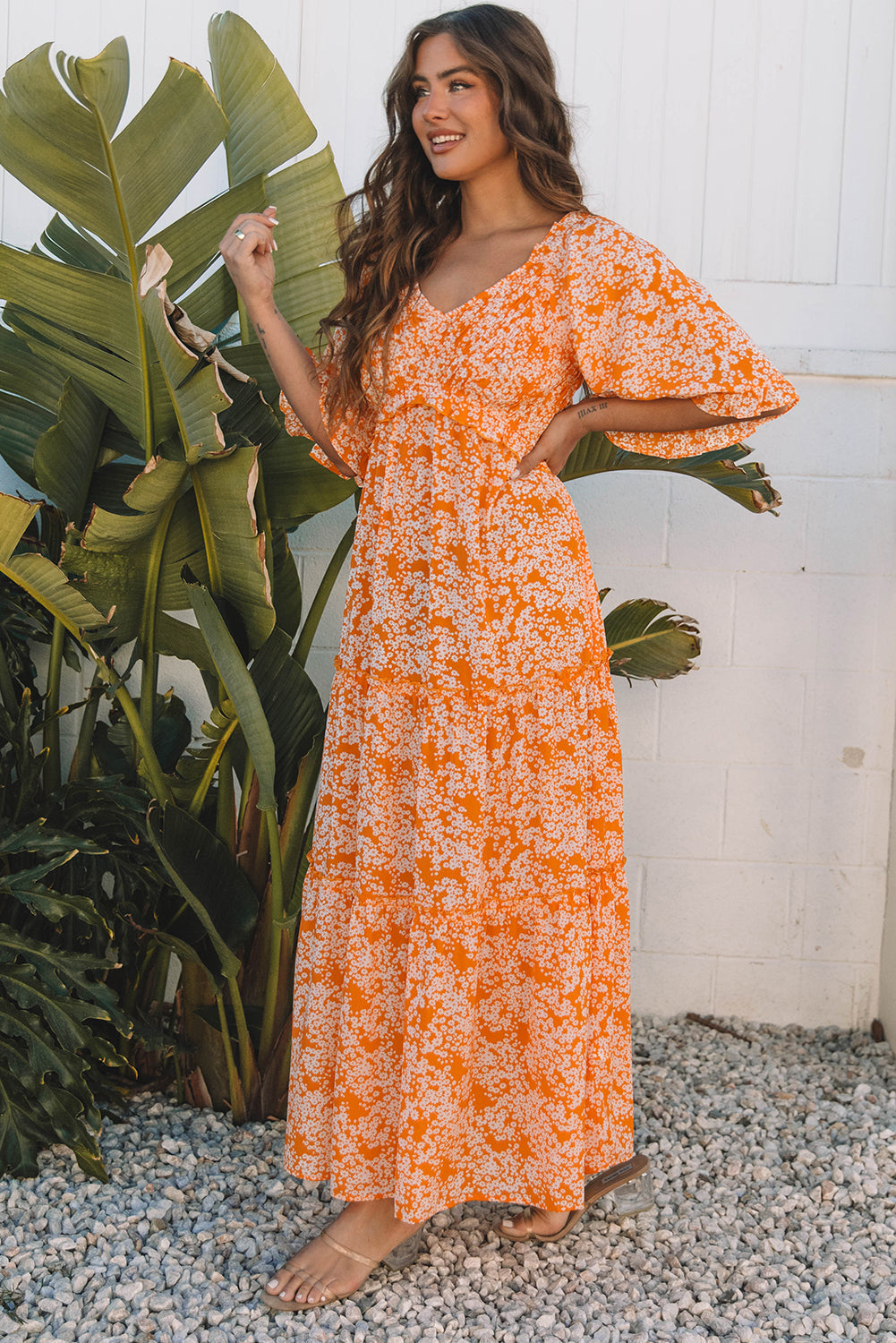 Robe longue à imprimé floral, col en V, manches larges et smockées